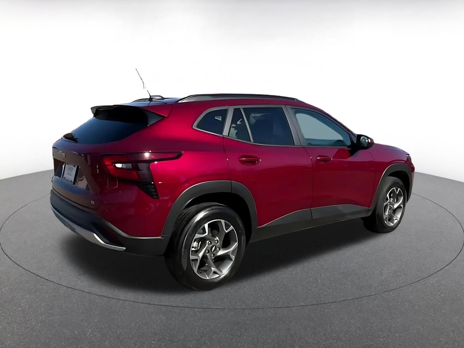 Thumbnail: 2025 Chevrolet Trax - 14