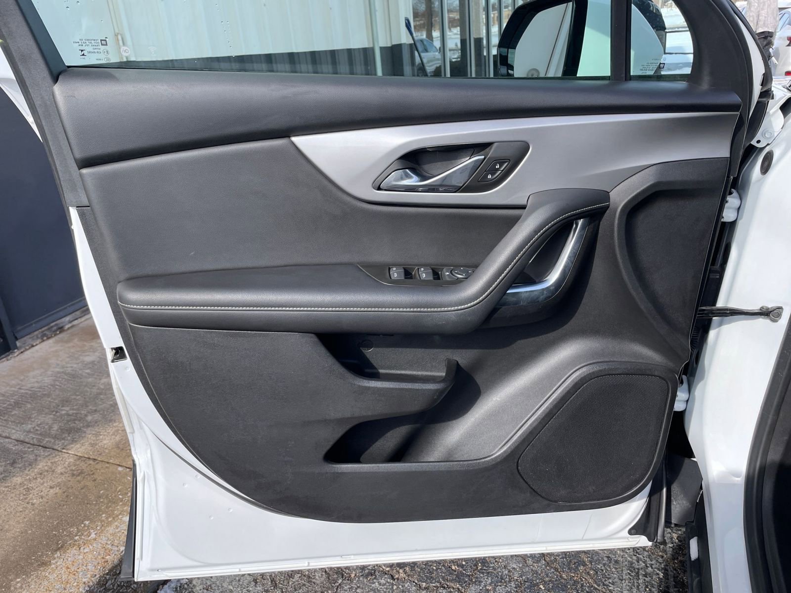 Thumbnail: 2025 Chevrolet Blazer - 18