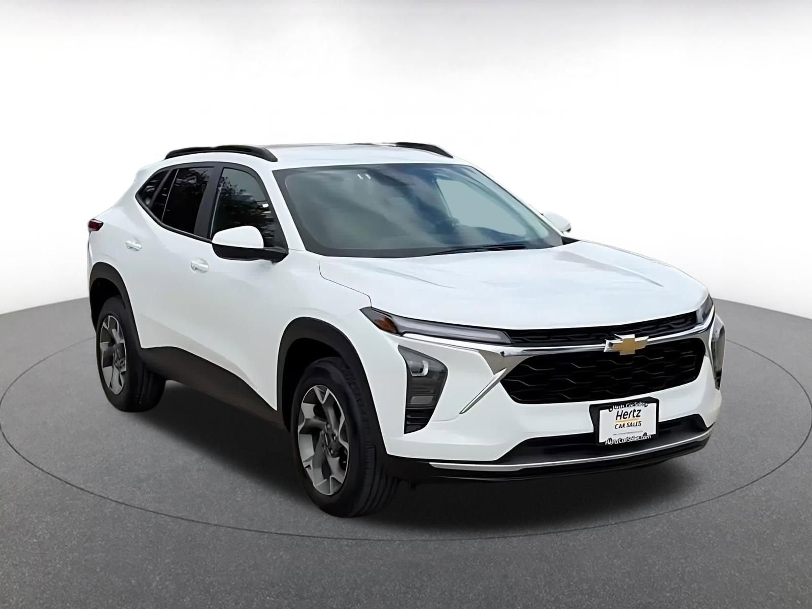 Thumbnail: 2025 Chevrolet Trax - 3