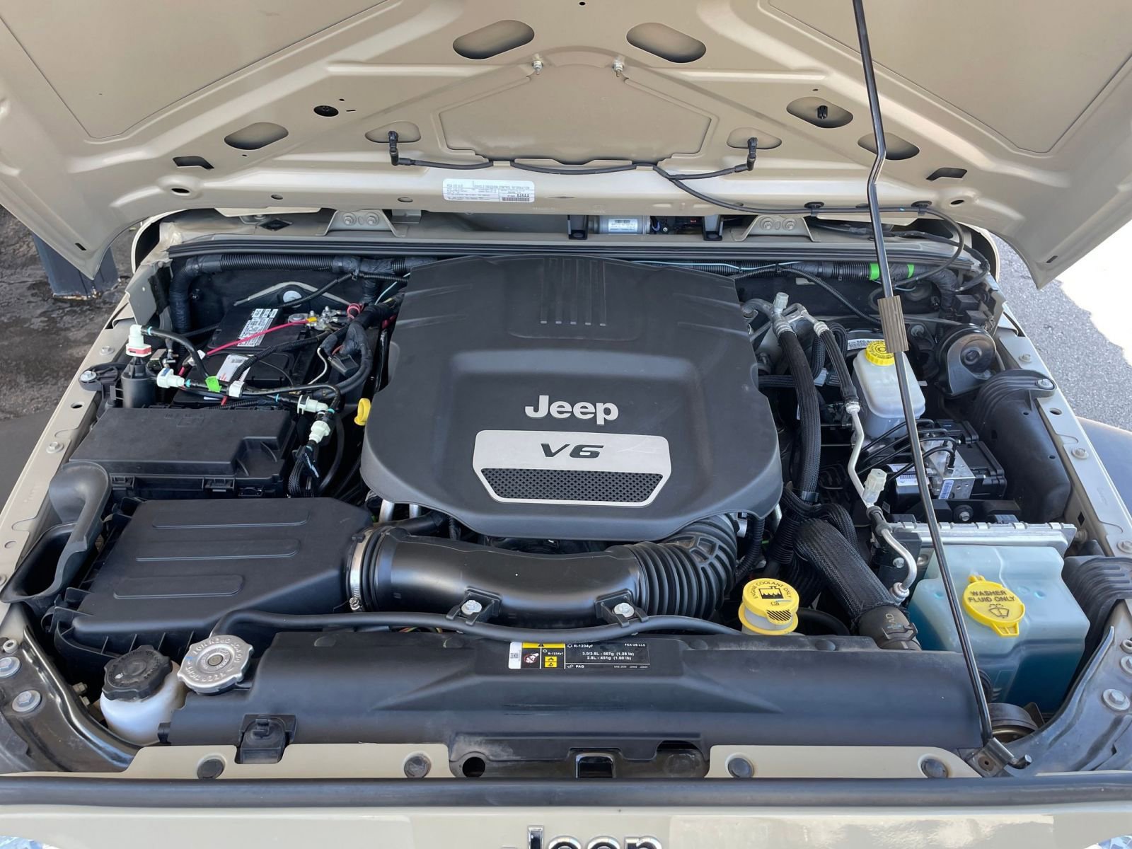2017 Jeep Wrangler Sport 29