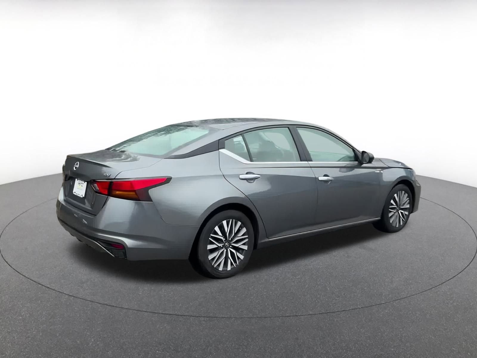 Thumbnail: 2024 Nissan Altima - 15