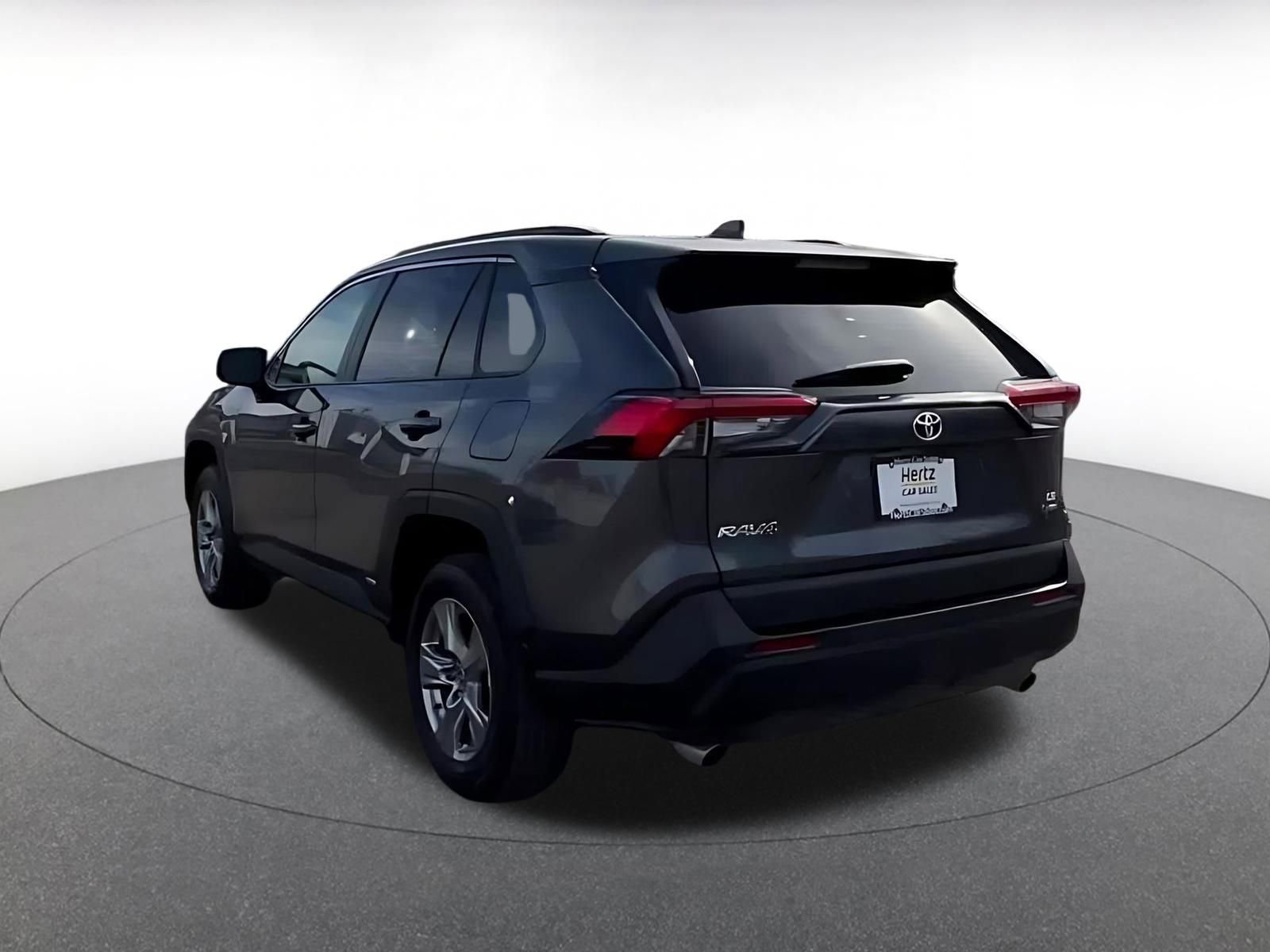 Thumbnail: 2025 Toyota RAV4 - 11