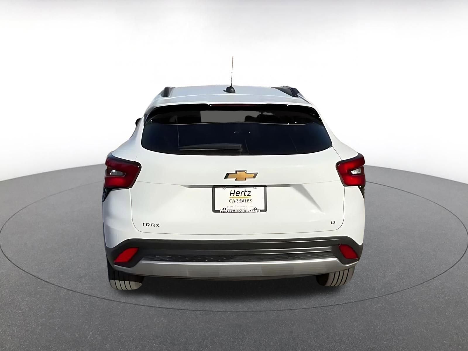 Thumbnail: 2025 Chevrolet Trax - 12