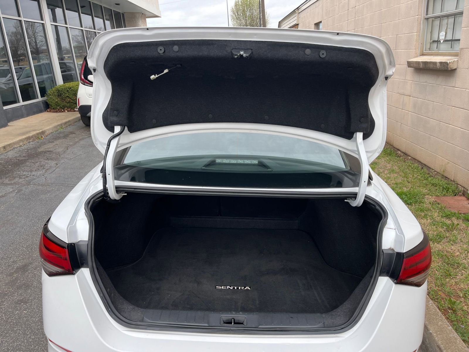 Thumbnail: 2025 Nissan Sentra - 29