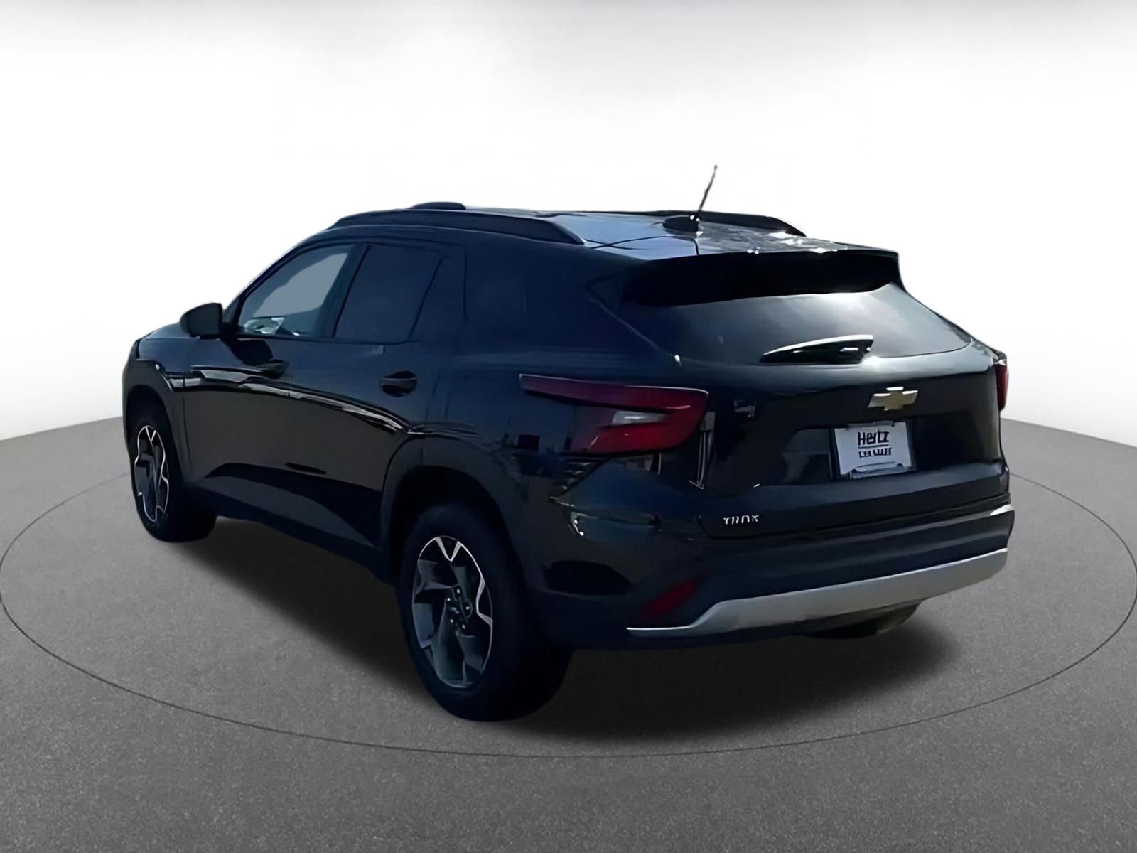 Thumbnail: 2025 Chevrolet Trax - 10