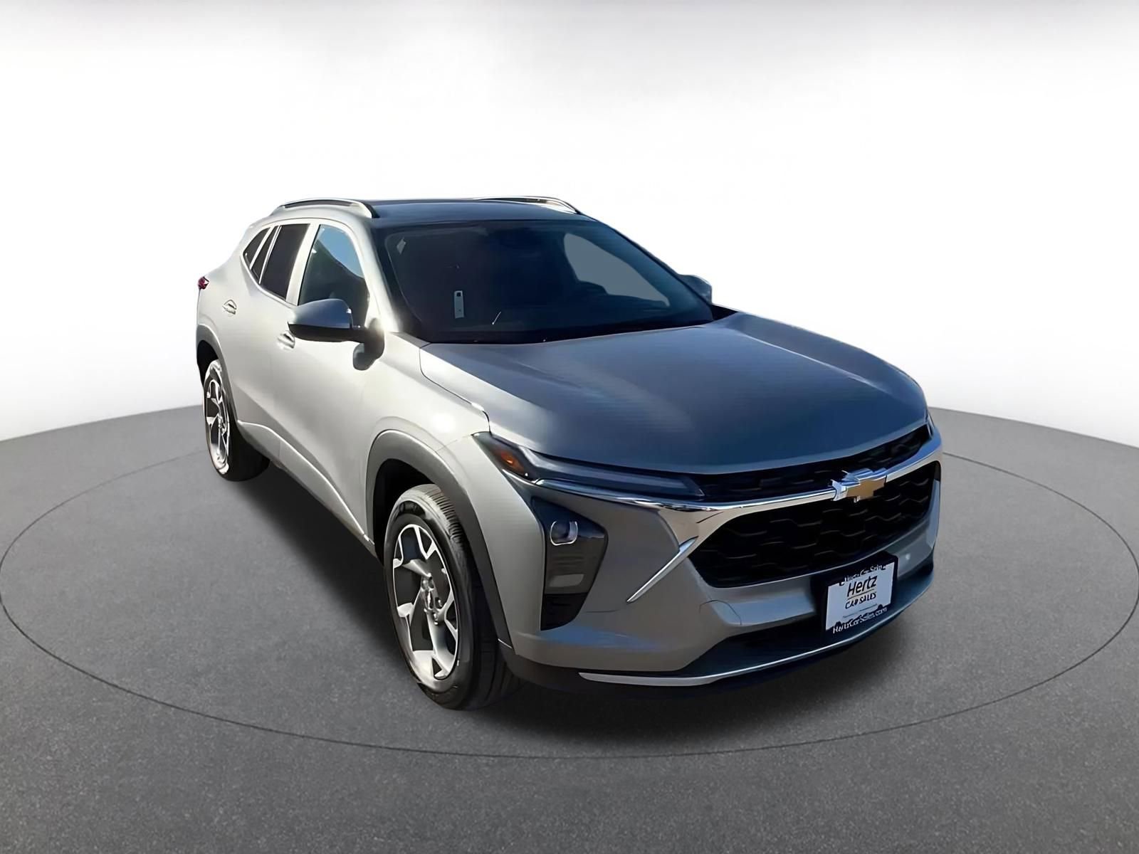 Thumbnail: 2025 Chevrolet Trax - 3