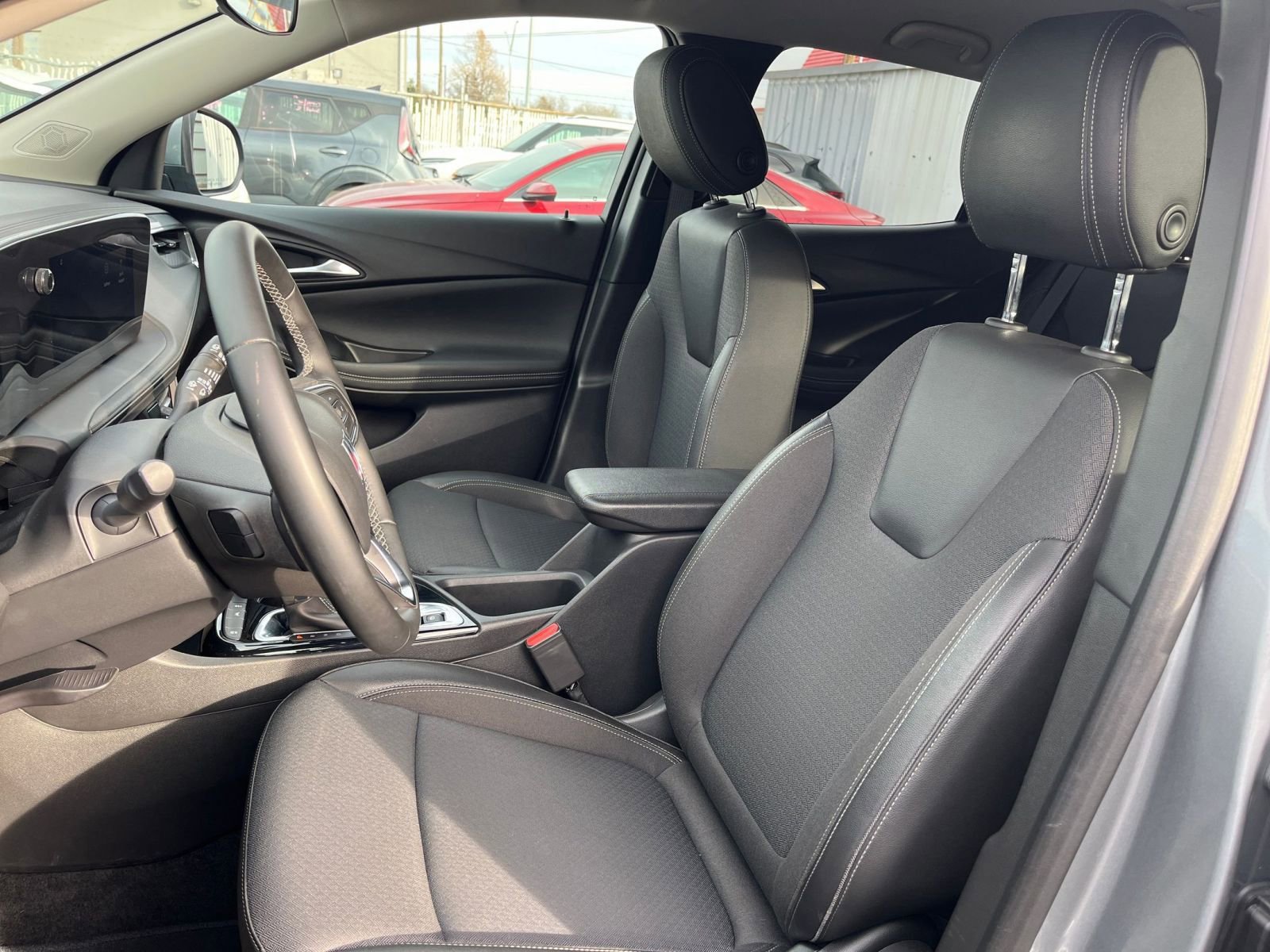 Thumbnail: 2025 Buick Encore GX - 25