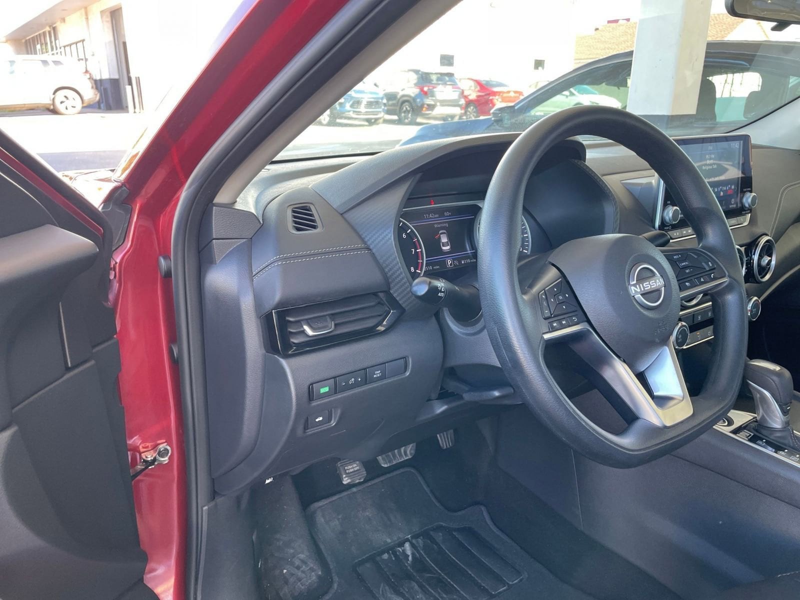 Thumbnail: 2024 Nissan Sentra - 32