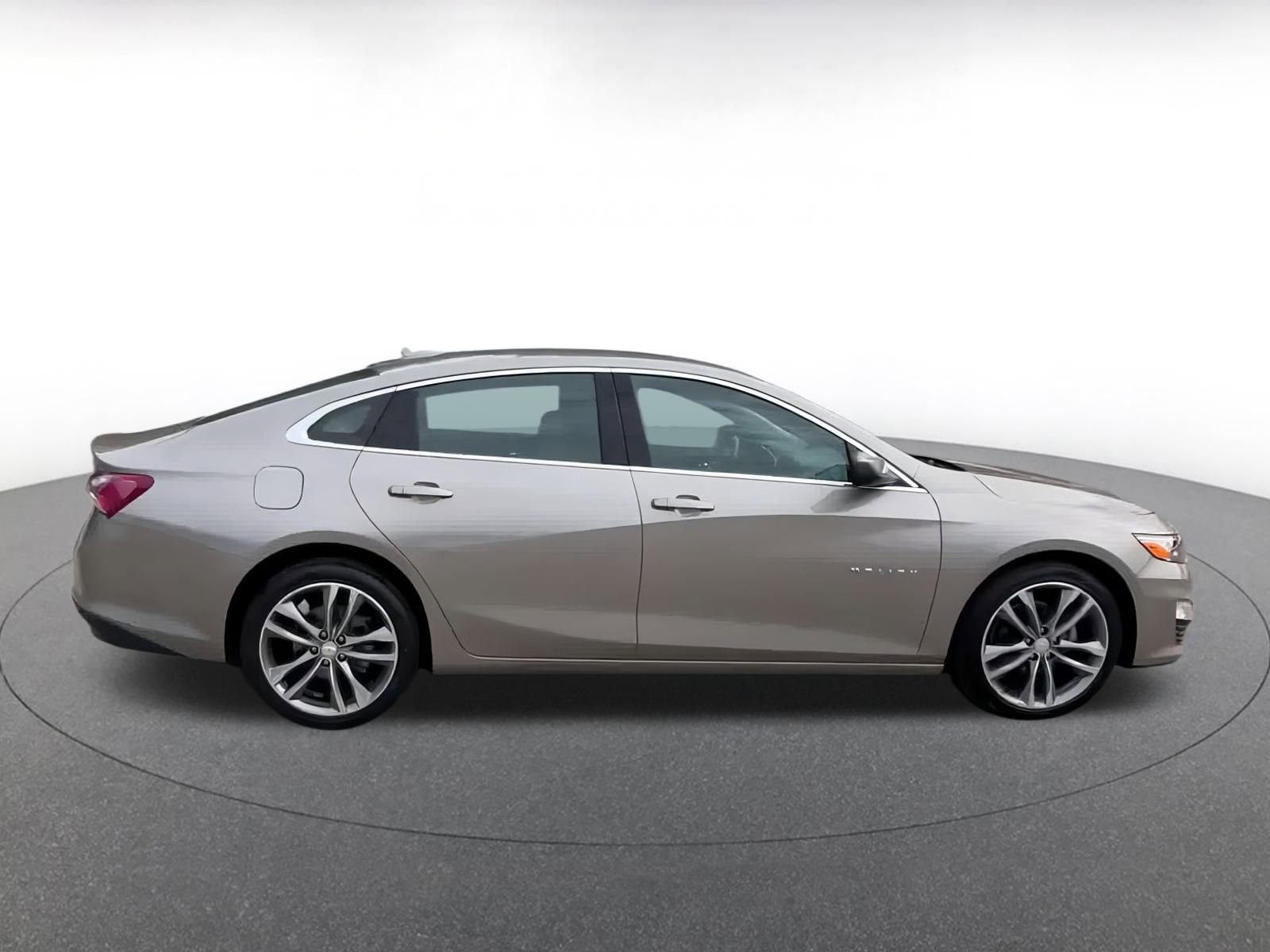 Thumbnail: 2024 Chevrolet Malibu - 15