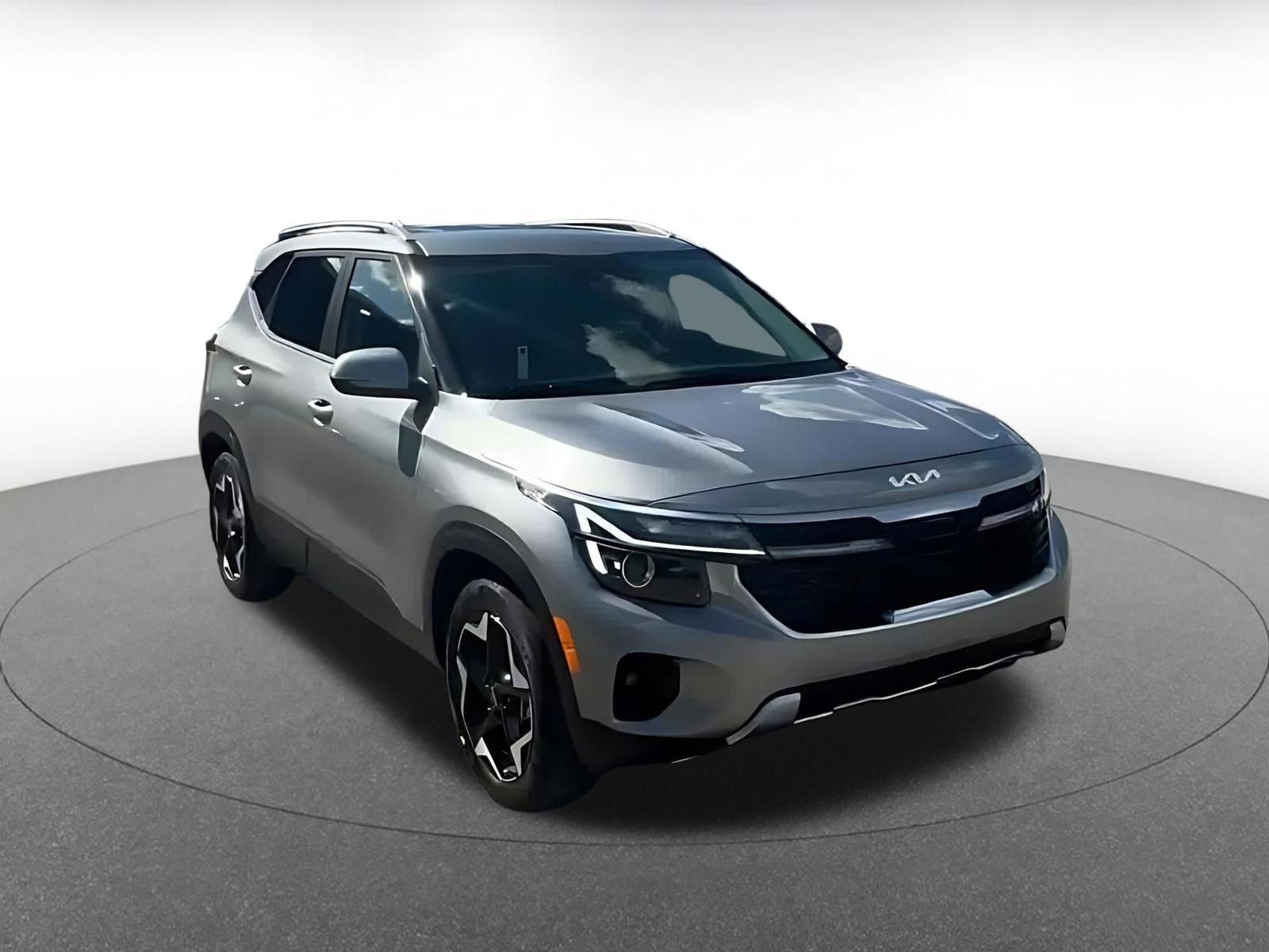 Thumbnail: 2025 Kia Seltos - 3