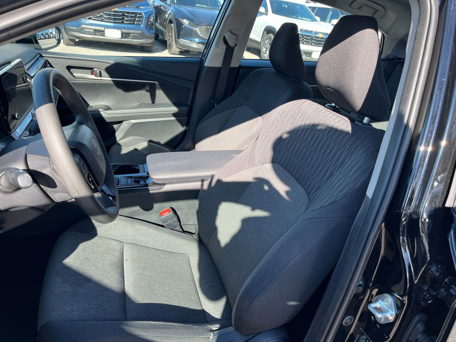 Thumbnail: 2025 Toyota Camry - 25