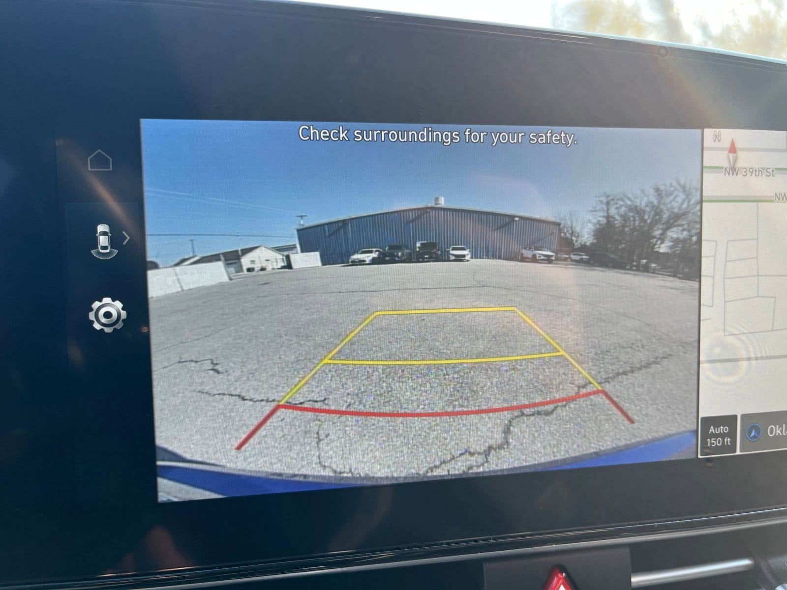 Thumbnail: 2025 Hyundai Elantra - 17