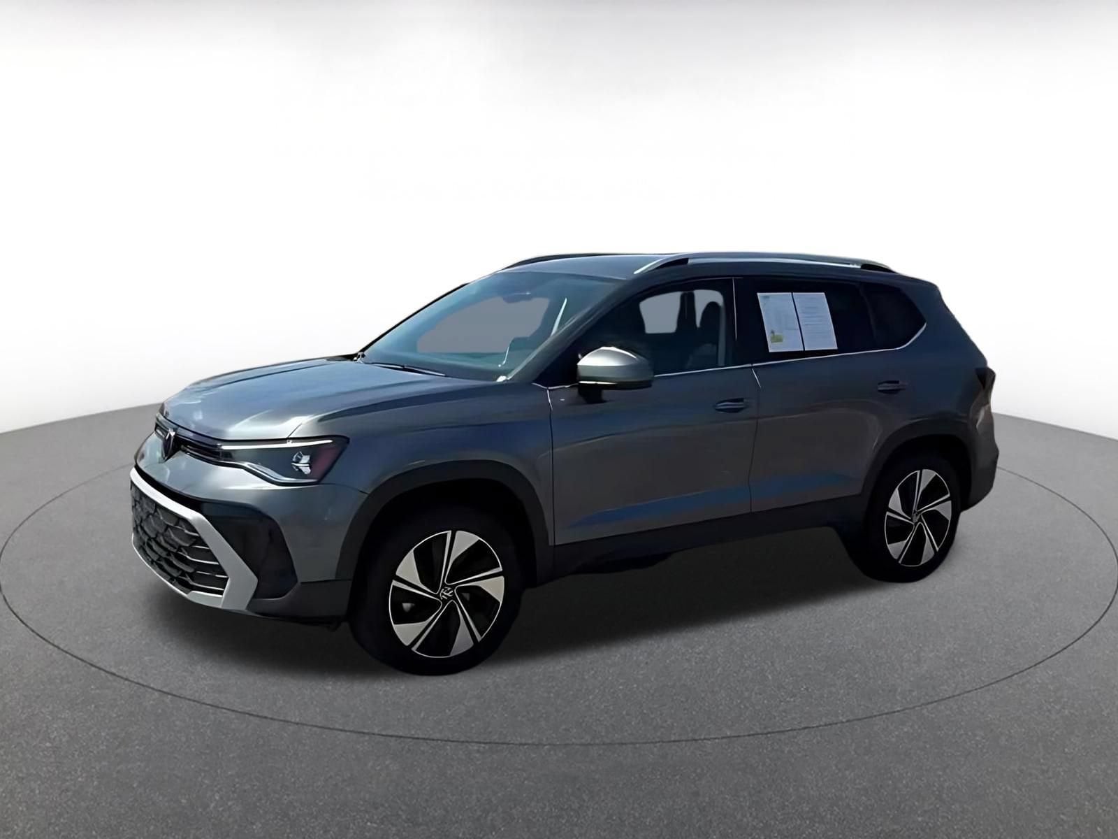 Thumbnail: 2026 Volkswagen Taos - 4