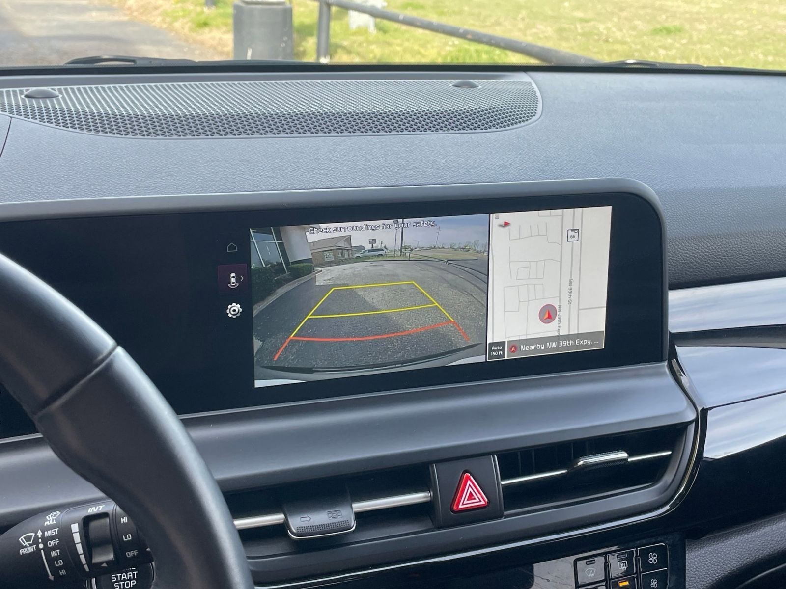 Thumbnail: 2025 Kia Seltos - 24