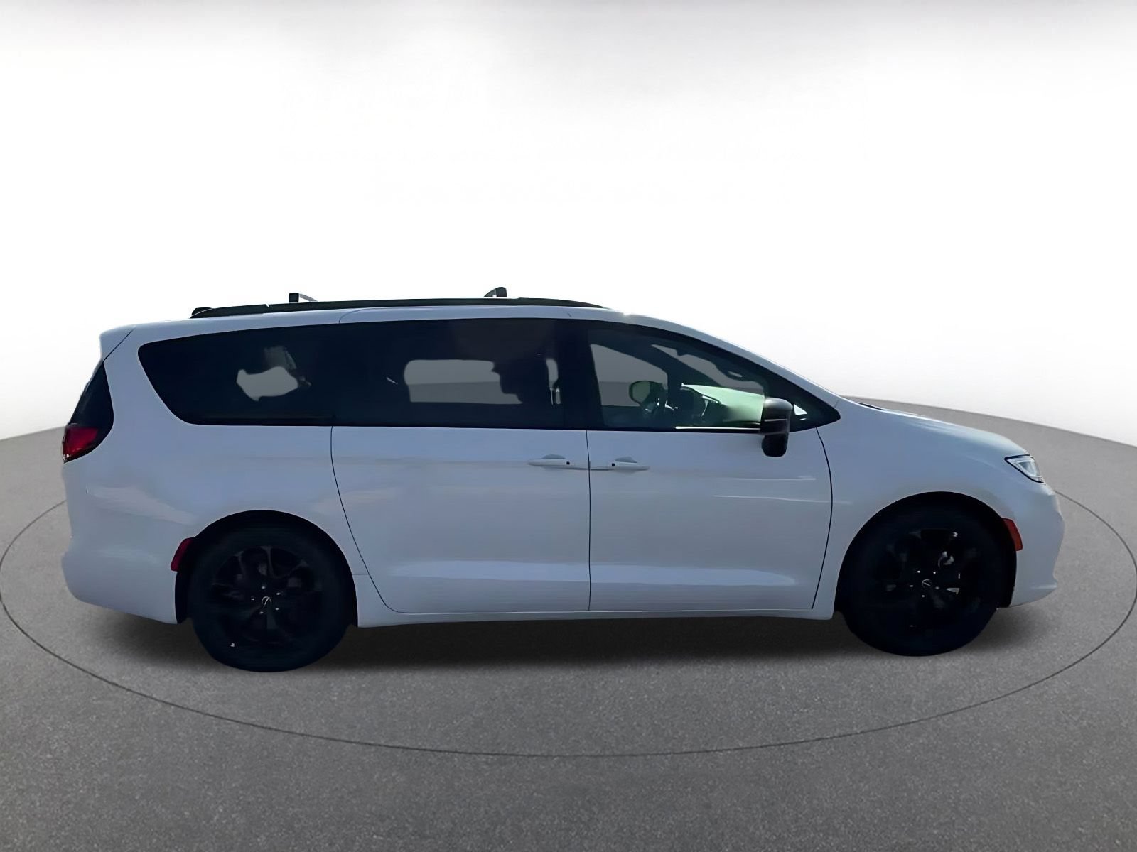 Thumbnail: 2025 Chrysler Pacifica - 15