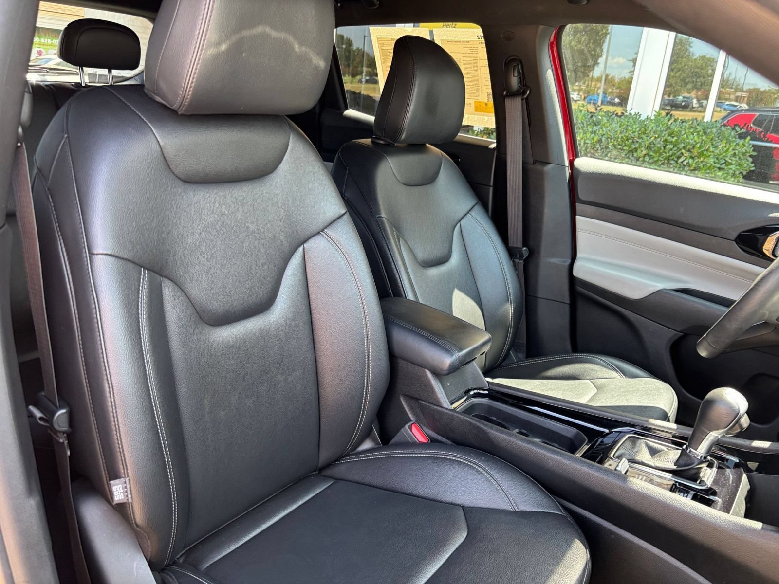 Thumbnail: 2025 Jeep Compass - 32