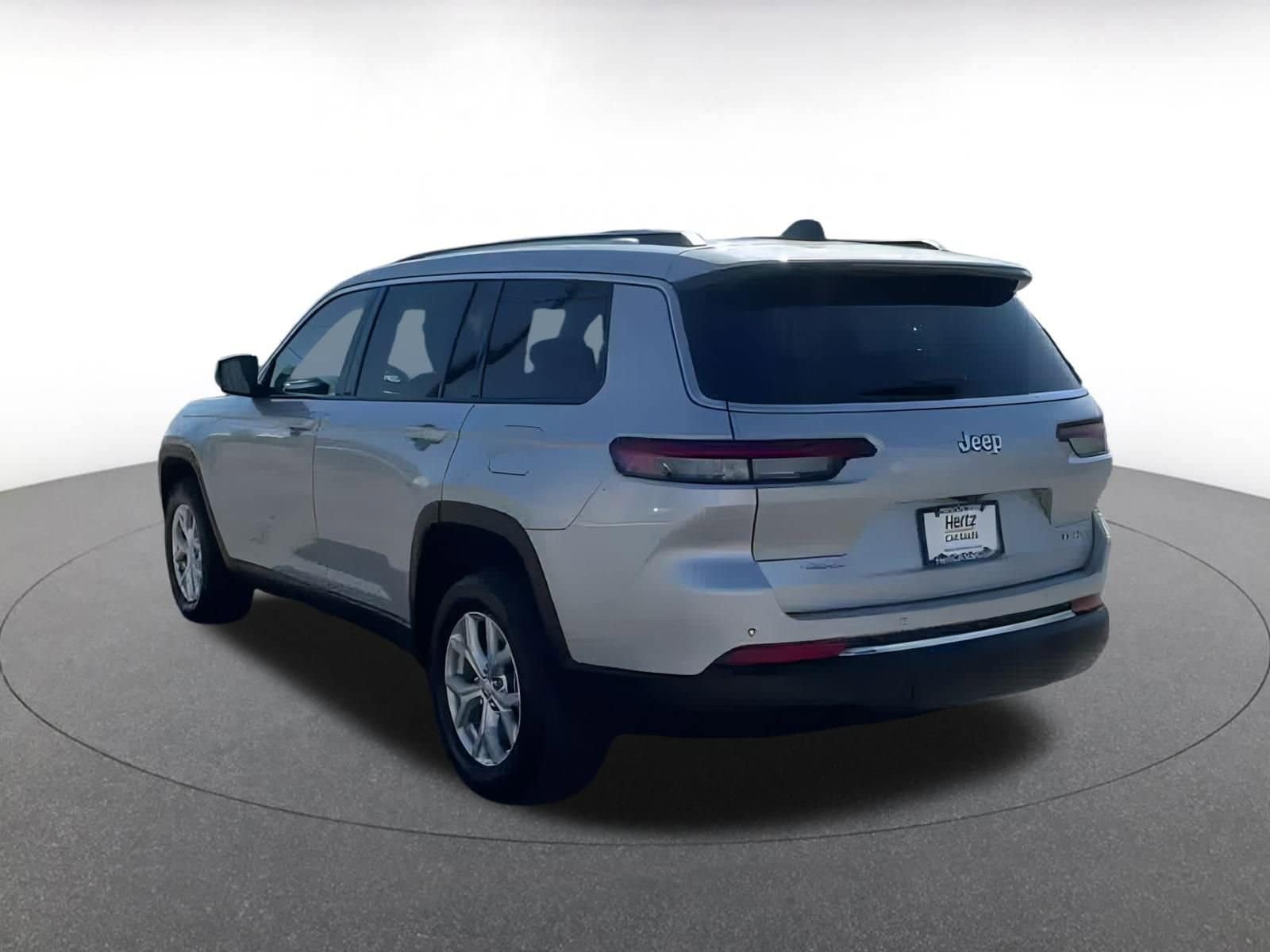 Thumbnail: 2023 Jeep Grand Cherokee - 10