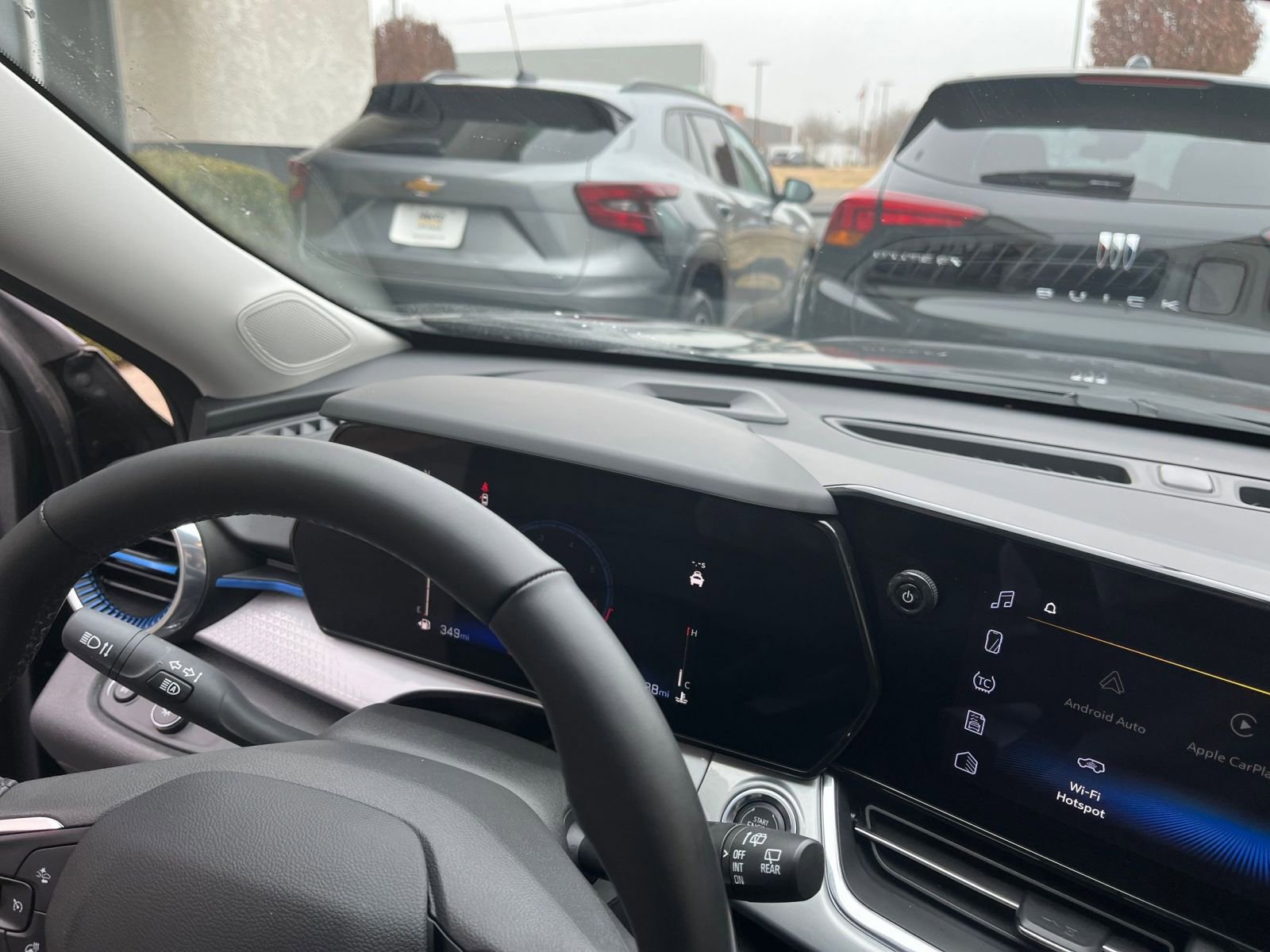 Thumbnail: 2025 Chevrolet Trax - 32