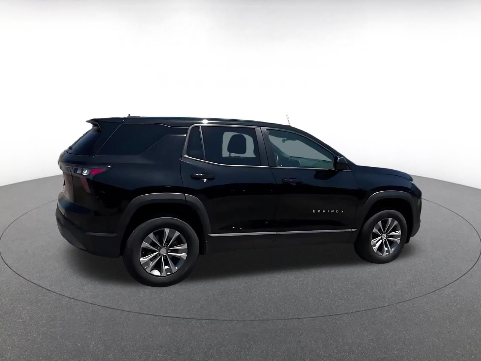Thumbnail: 2025 Chevrolet Equinox - 15