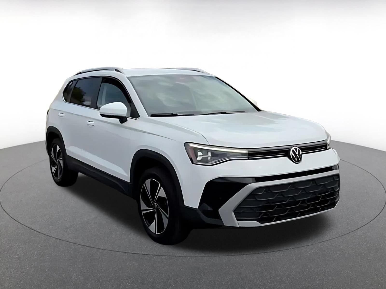 Thumbnail: 2026 Volkswagen Taos - 3