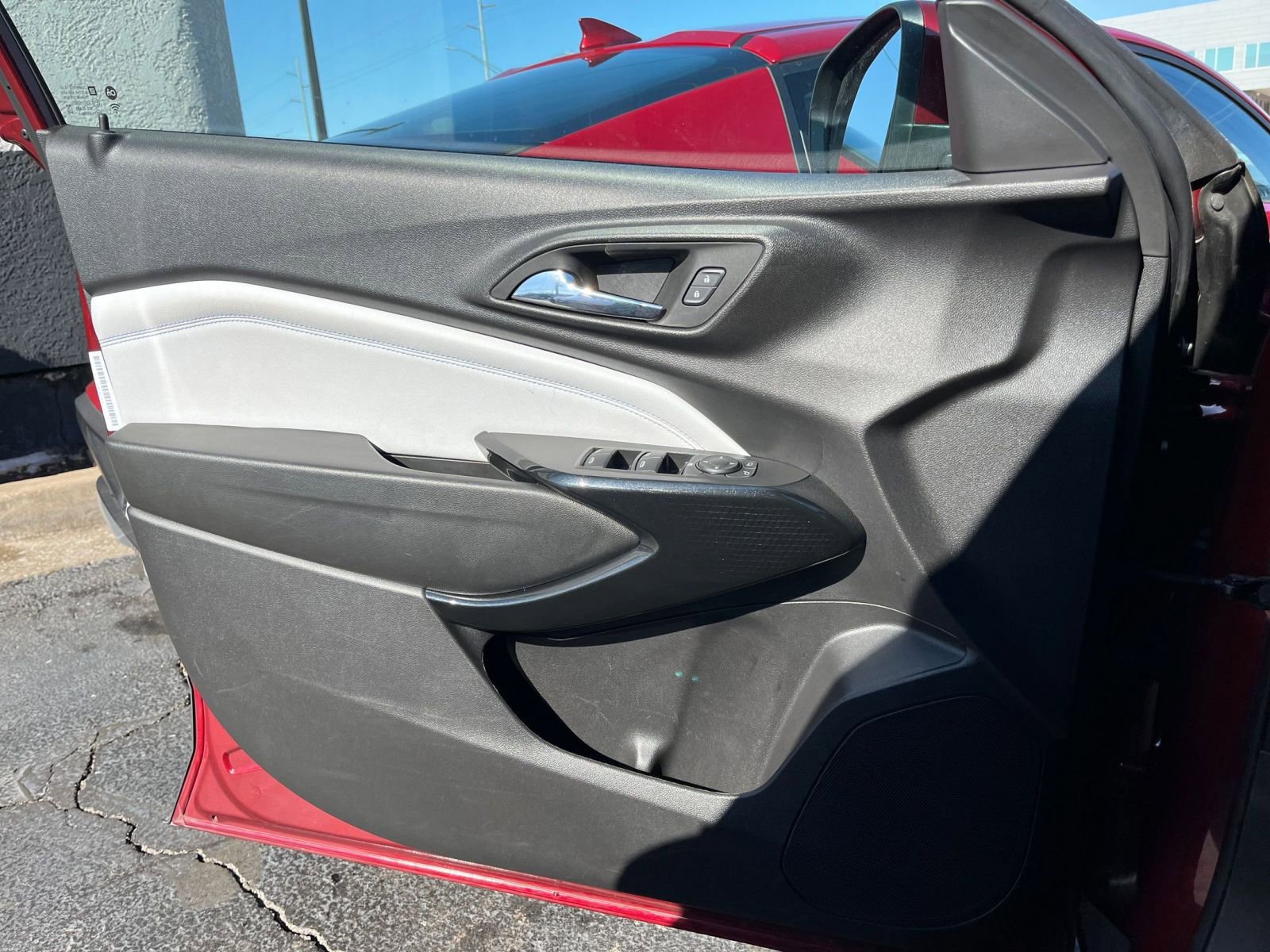 Thumbnail: 2025 Chevrolet Trax - 18