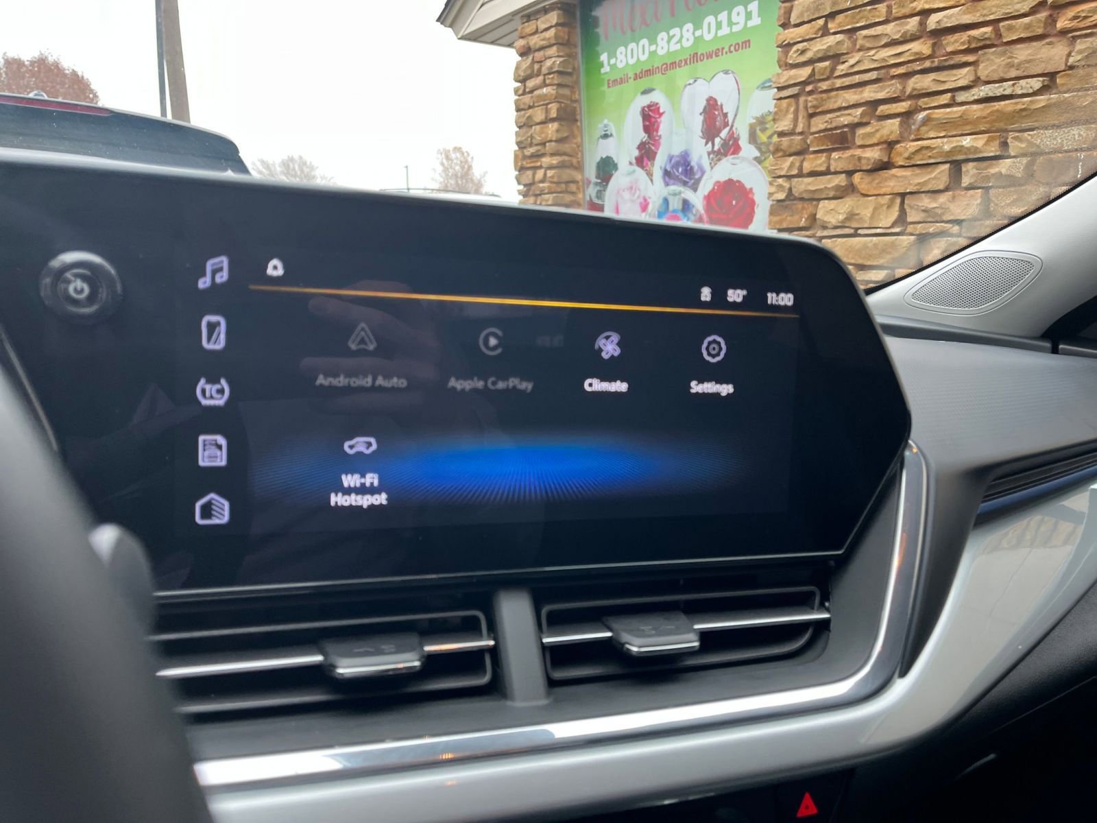 Thumbnail: 2025 Chevrolet Trax - 21