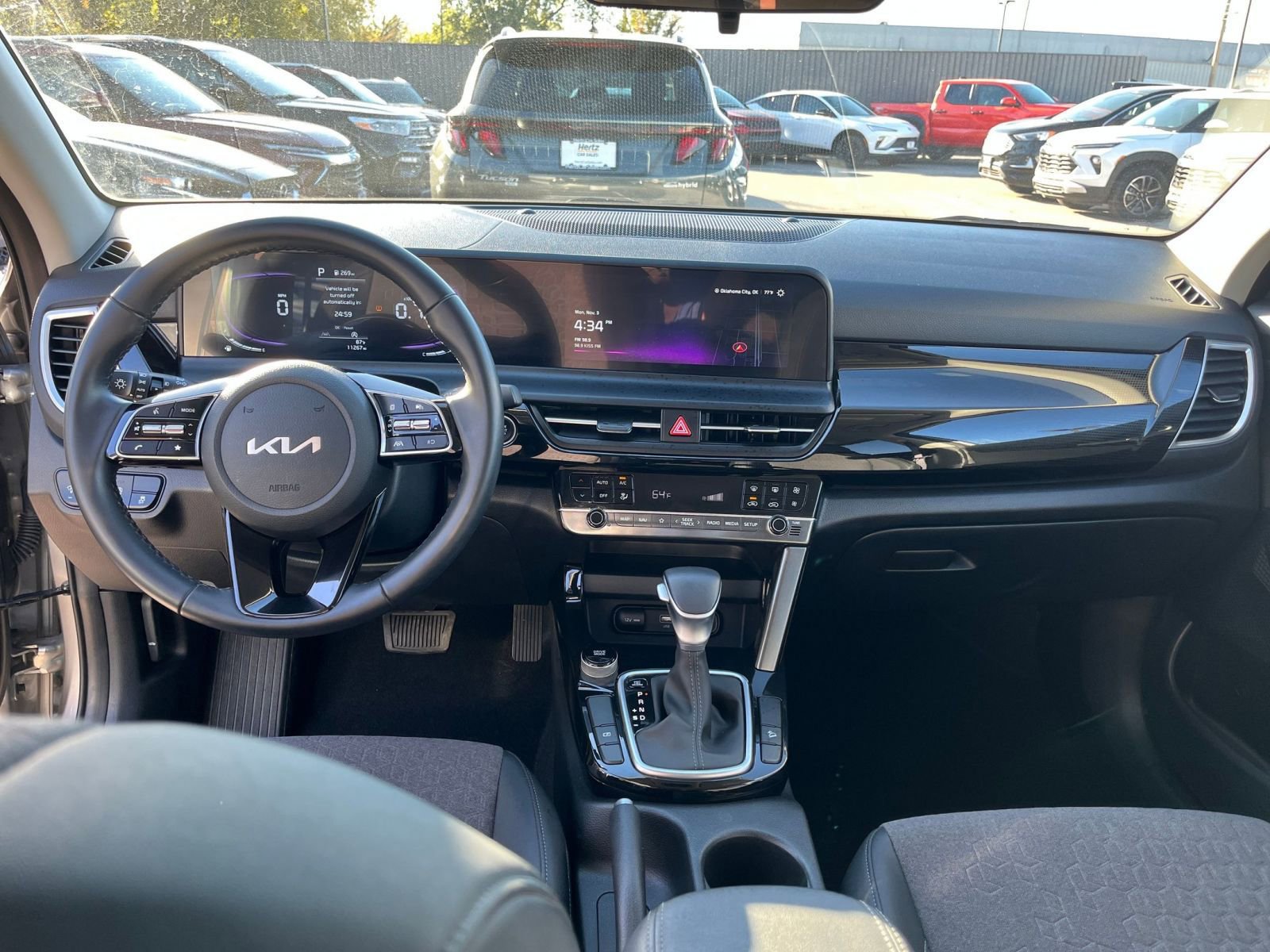 Thumbnail: 2025 Kia Seltos - 32