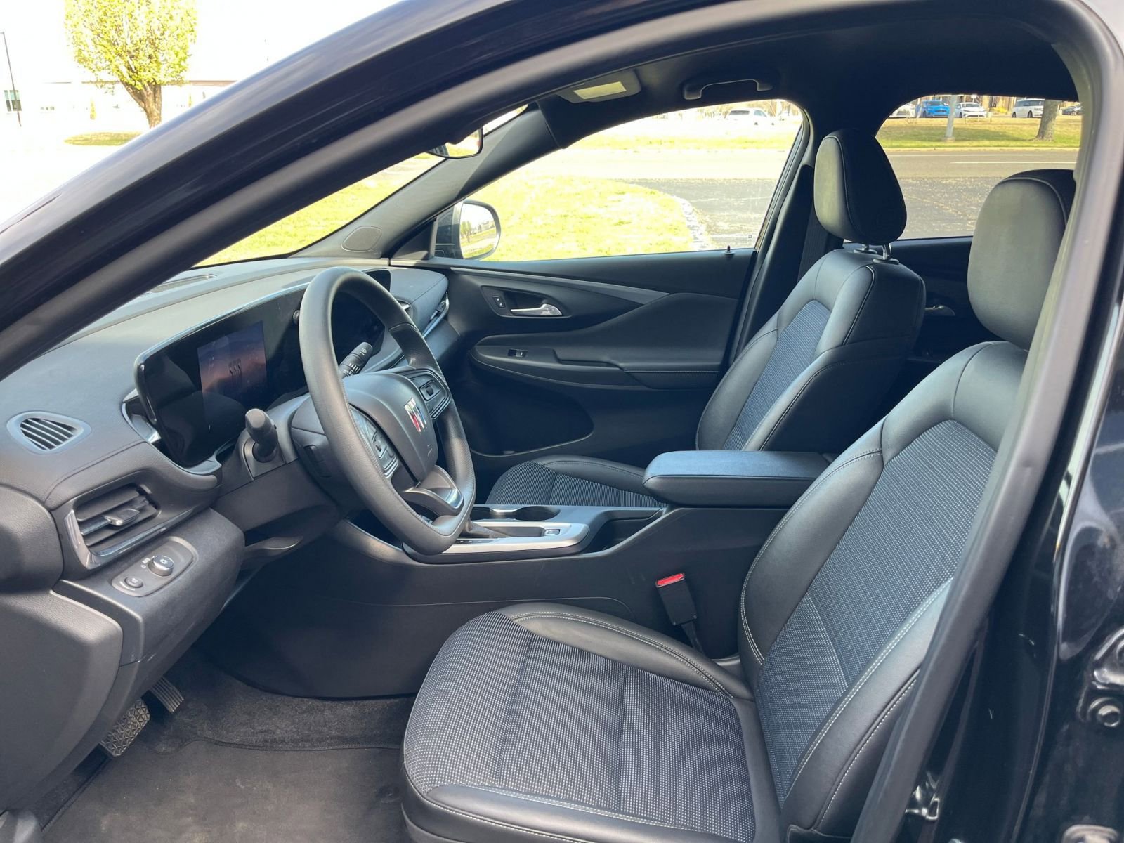 Thumbnail: 2025 Buick Envista - 25