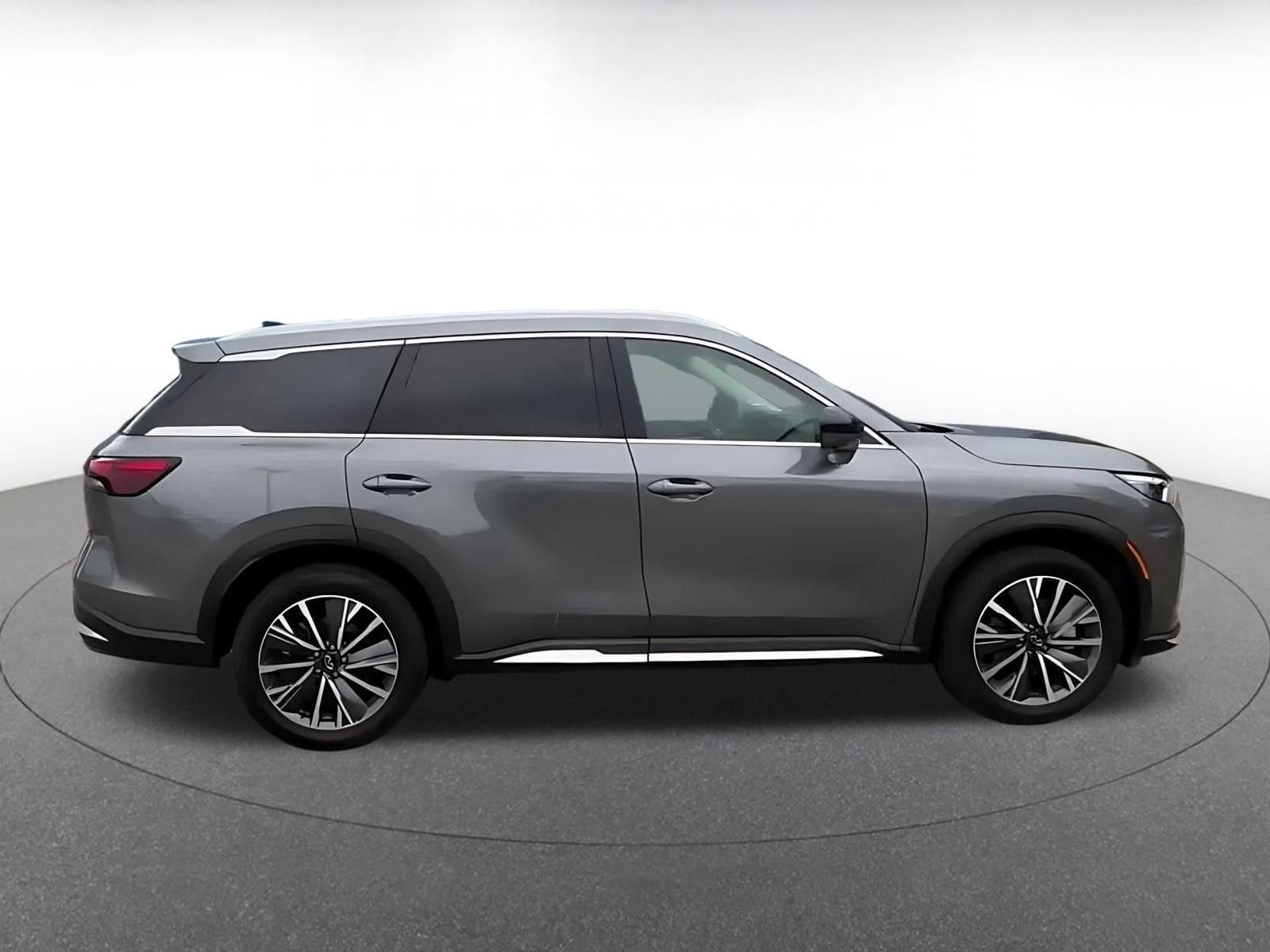Thumbnail: 2026 INFINITI QX60 - 16