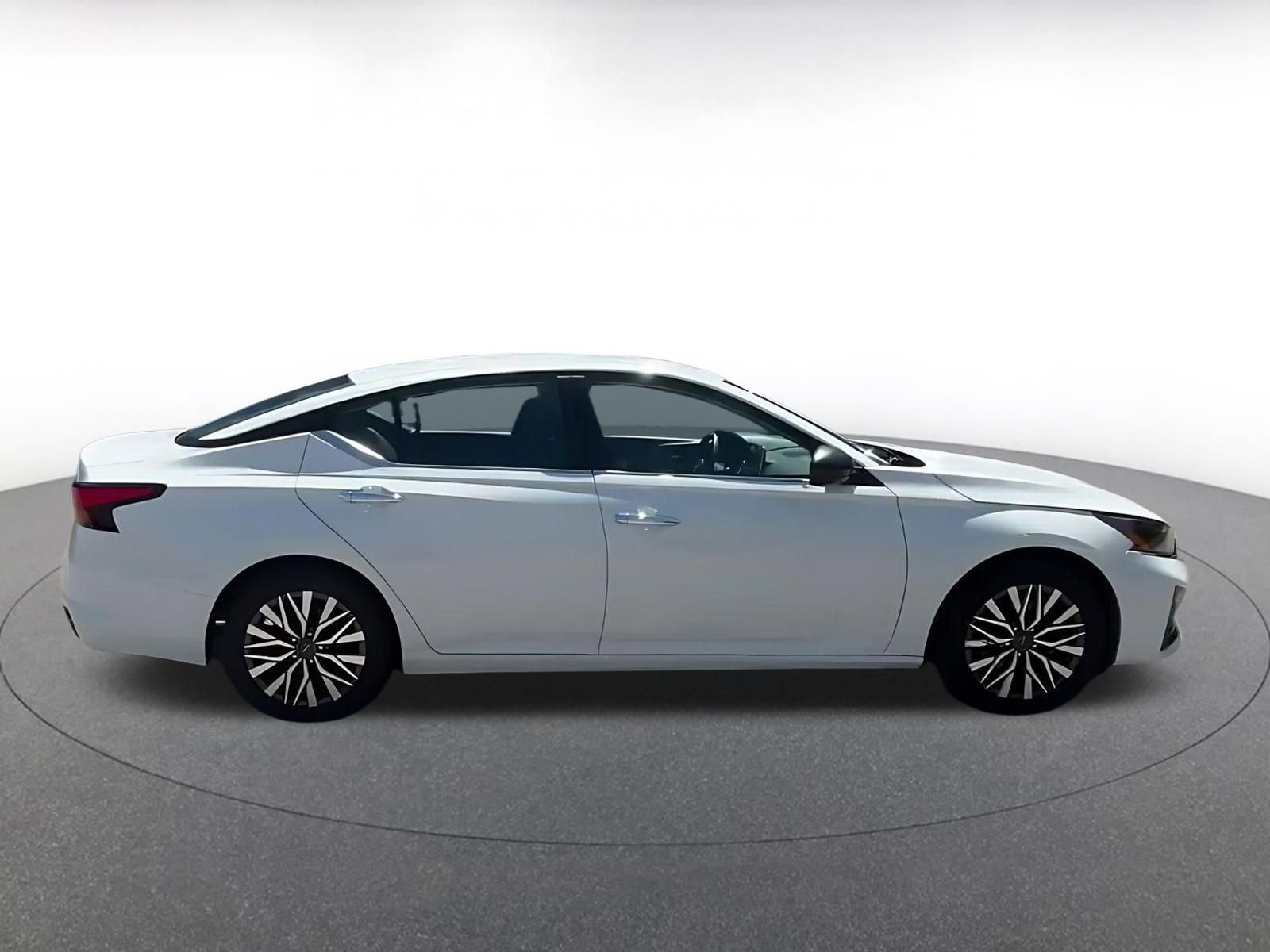 Thumbnail: 2025 Nissan Altima - 15