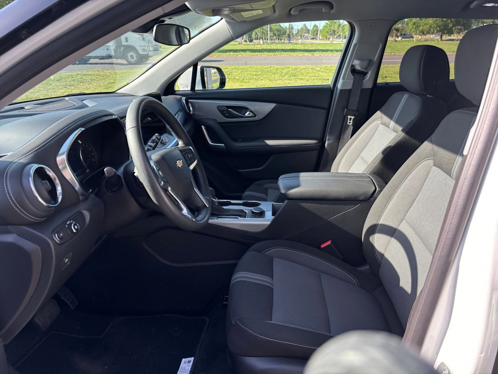 Thumbnail: 2025 Chevrolet Blazer - 28