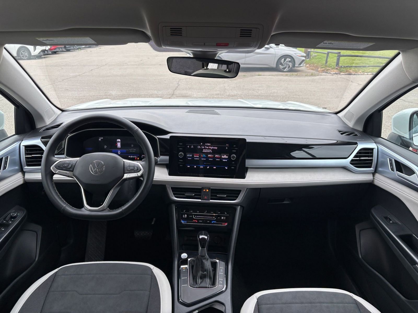 Thumbnail: 2025 Volkswagen Taos - 34