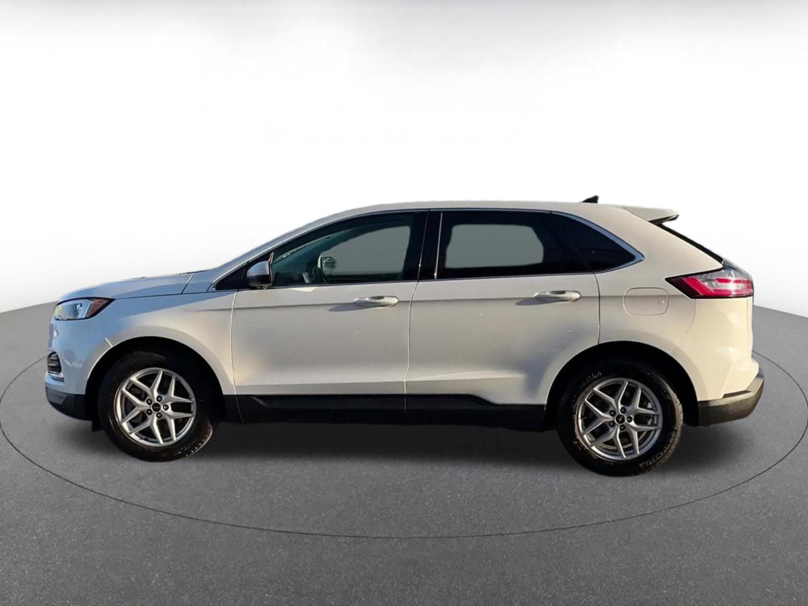 Thumbnail: 2024 Ford Edge - 10