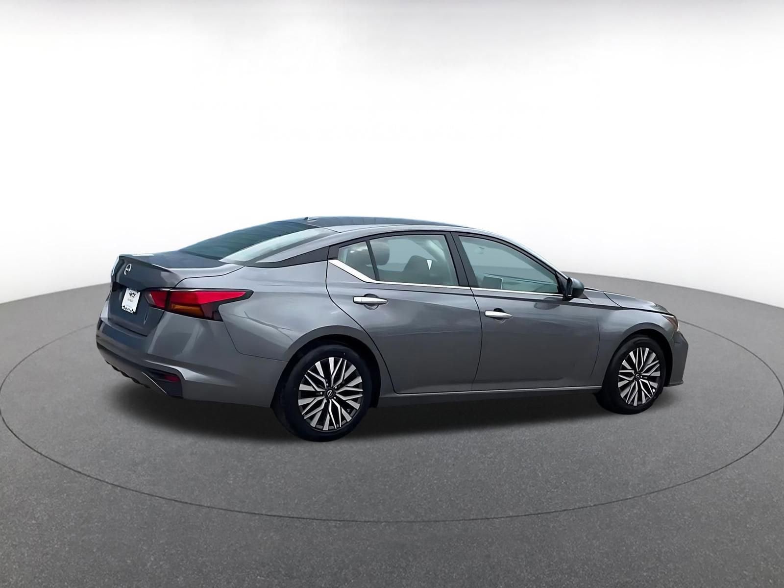 Thumbnail: 2025 Nissan Altima - 15