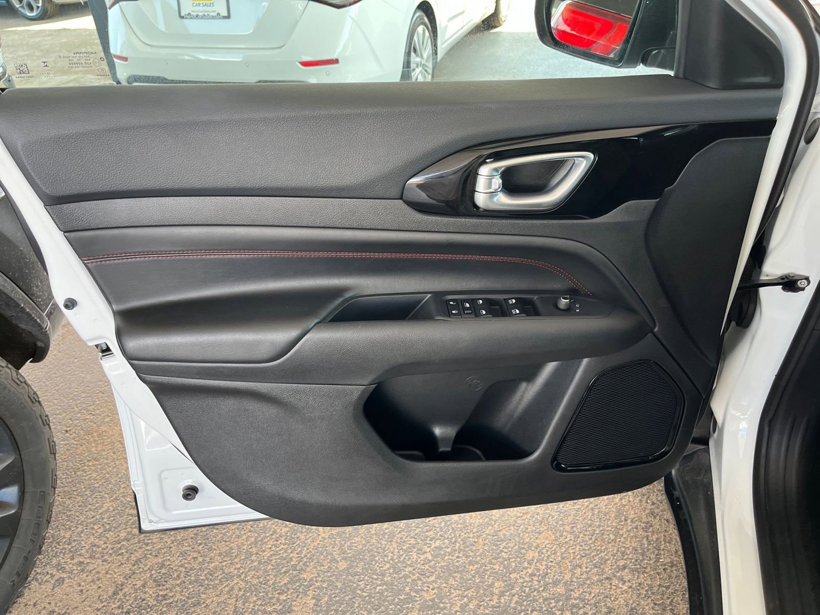 Thumbnail: 2025 Jeep Compass - 20