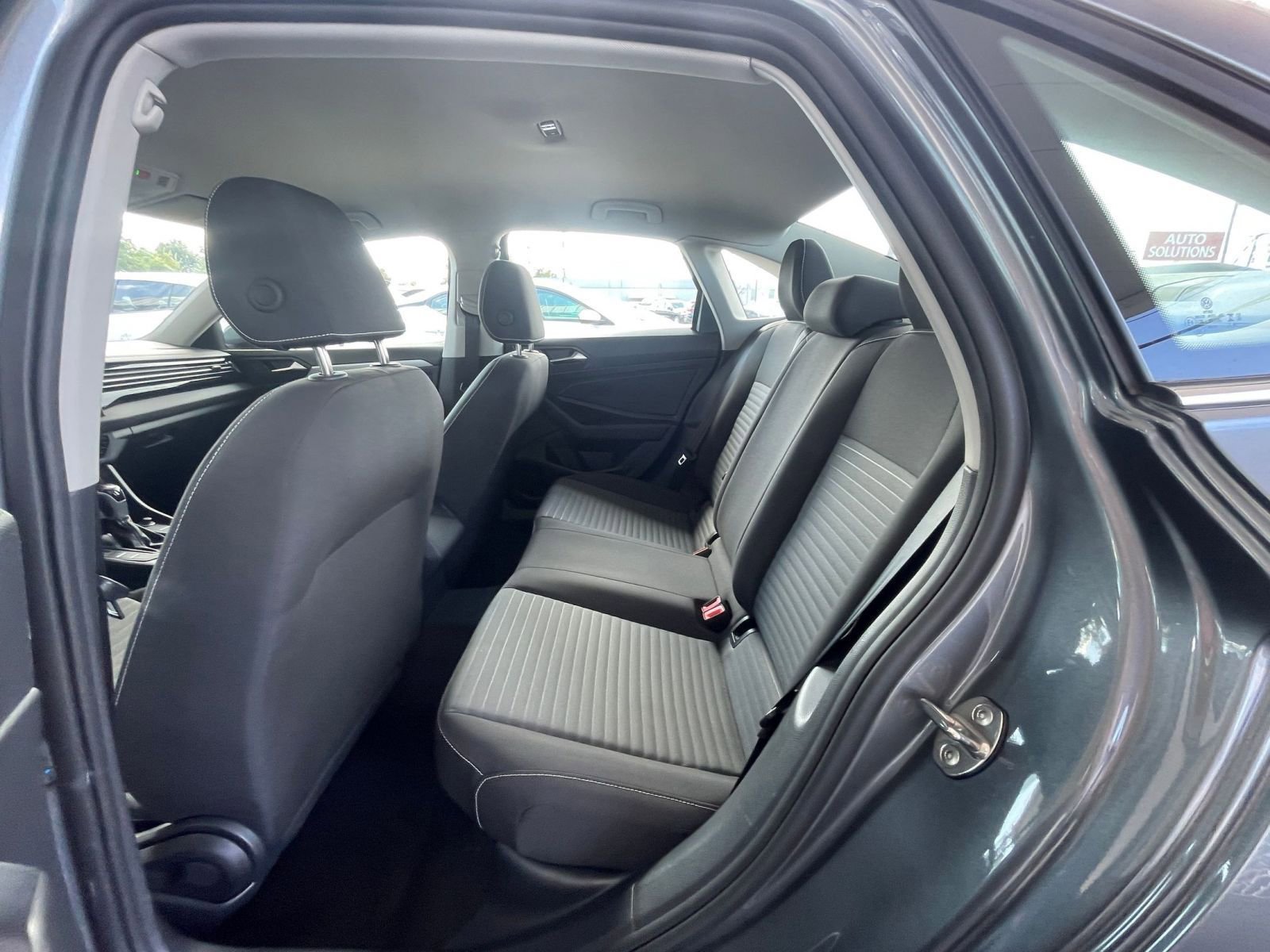 Thumbnail: 2025 Volkswagen Jetta - 23