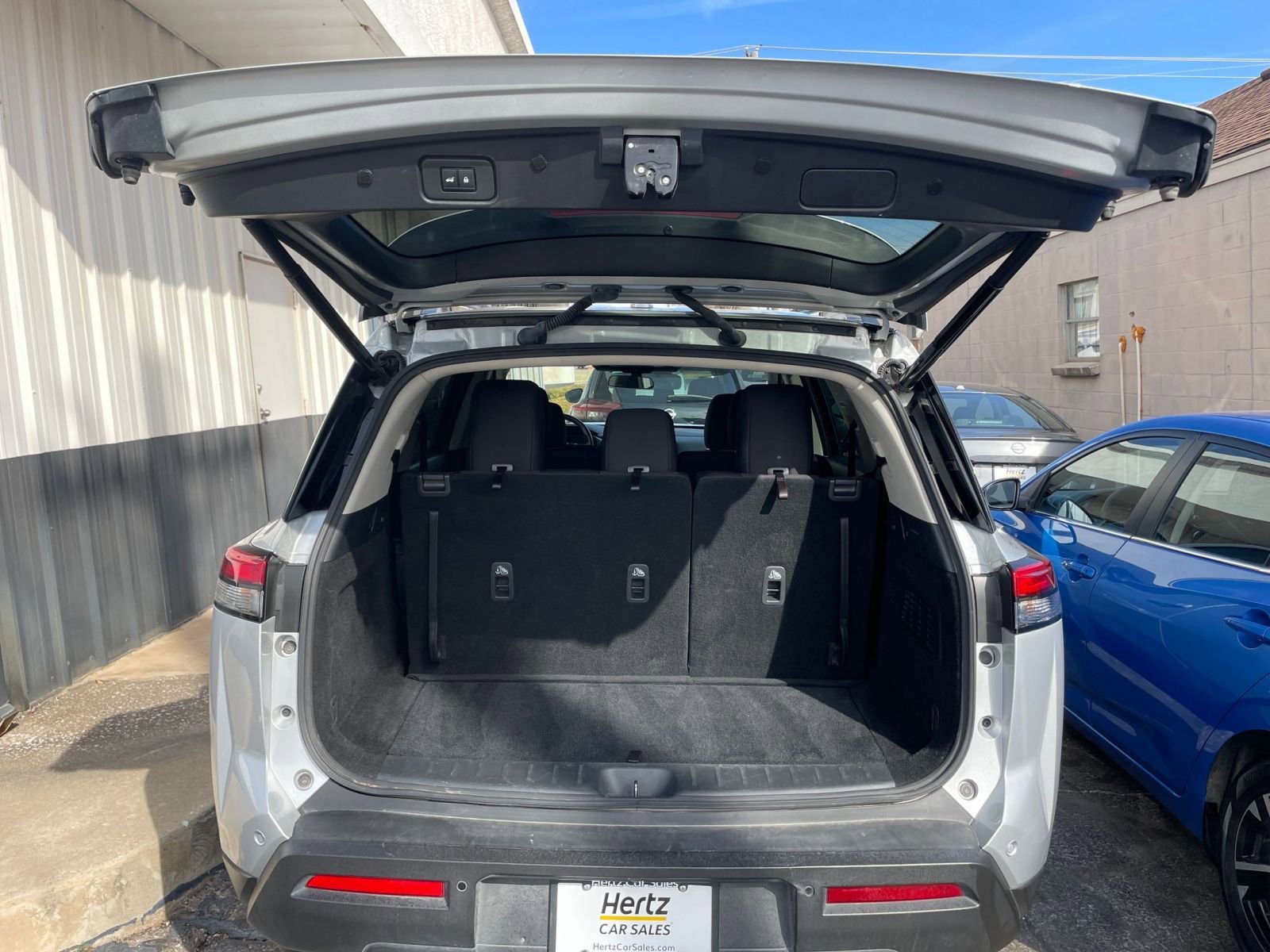 Thumbnail: 2025 Nissan Pathfinder - 34