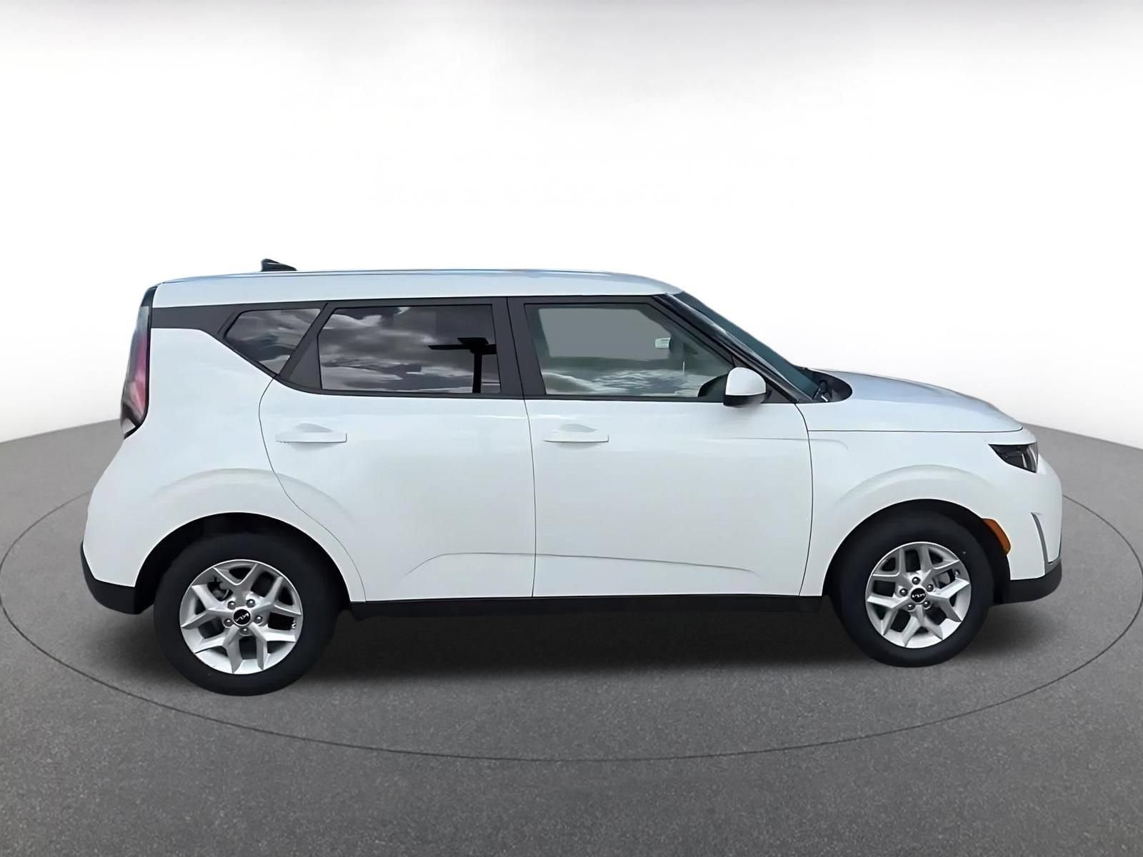 Thumbnail: 2025 Kia Soul - 15