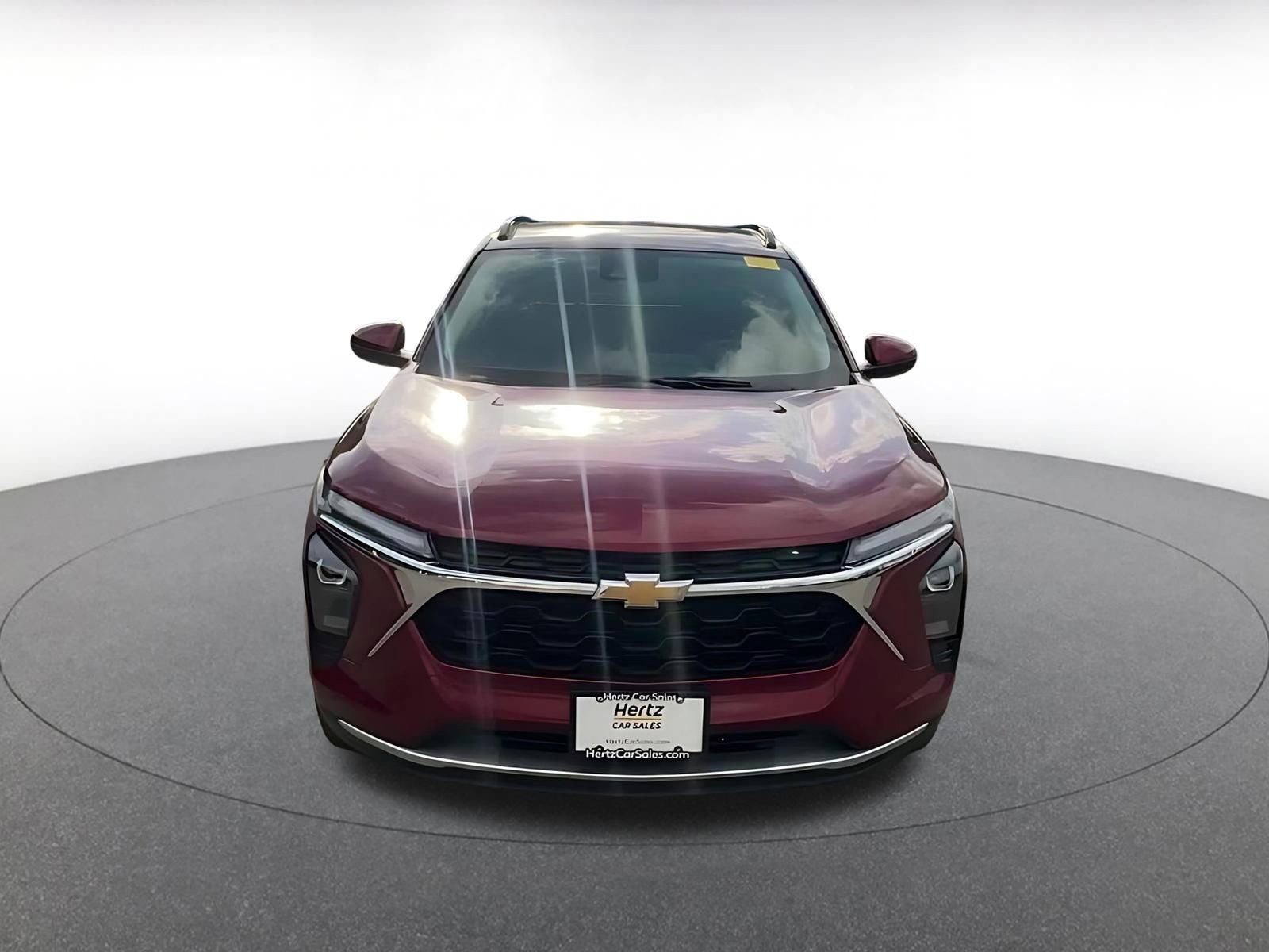 Thumbnail: 2025 Chevrolet Trax - 3