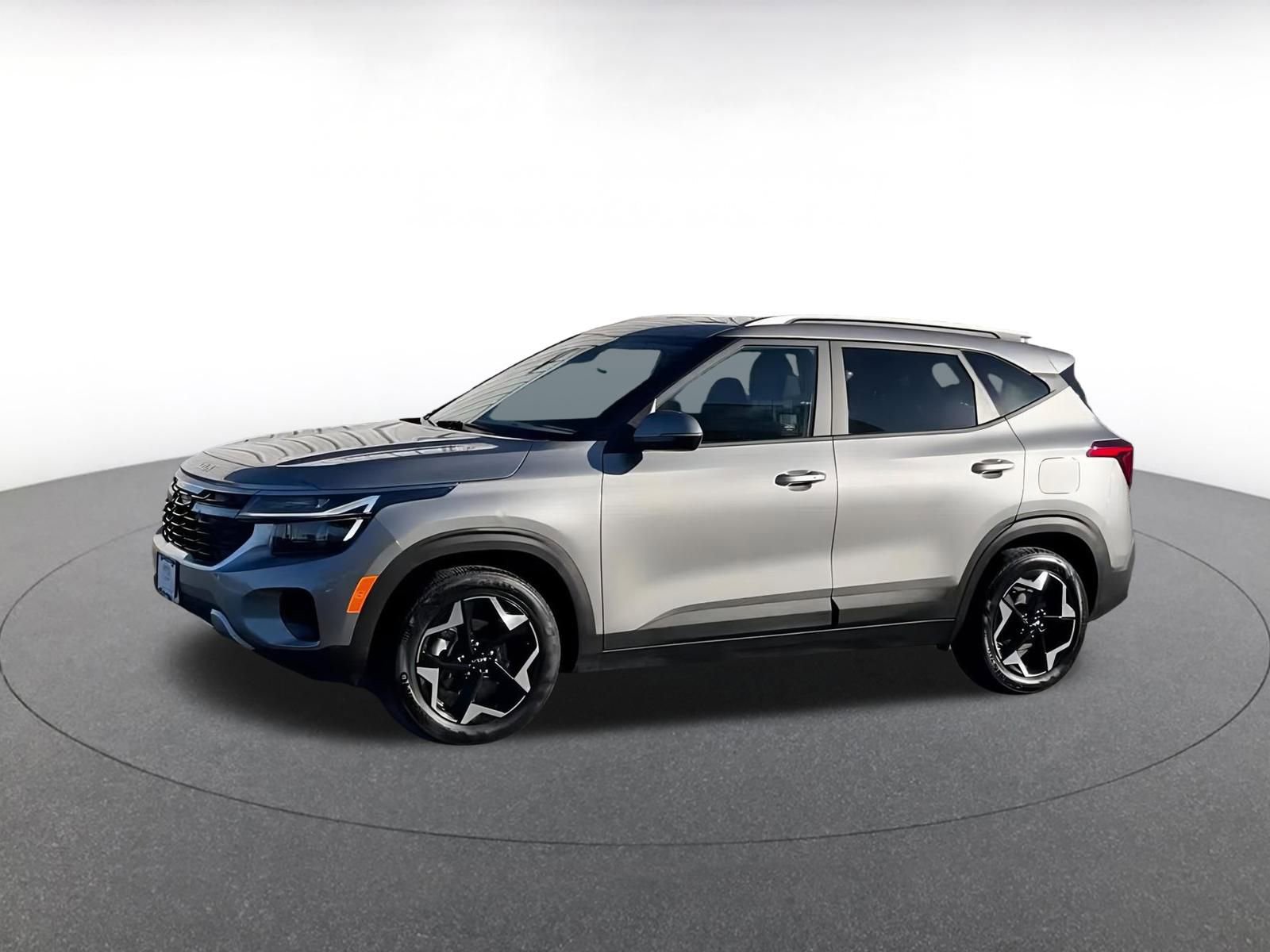 Thumbnail: 2025 Kia Seltos - 8