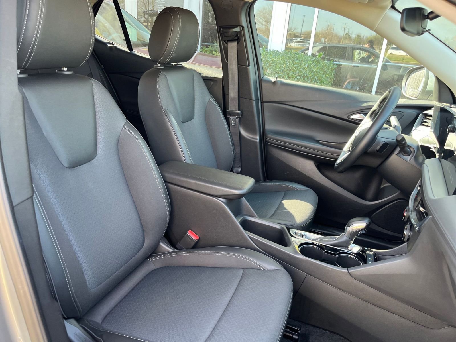 Thumbnail: 2025 Buick Encore GX - 35