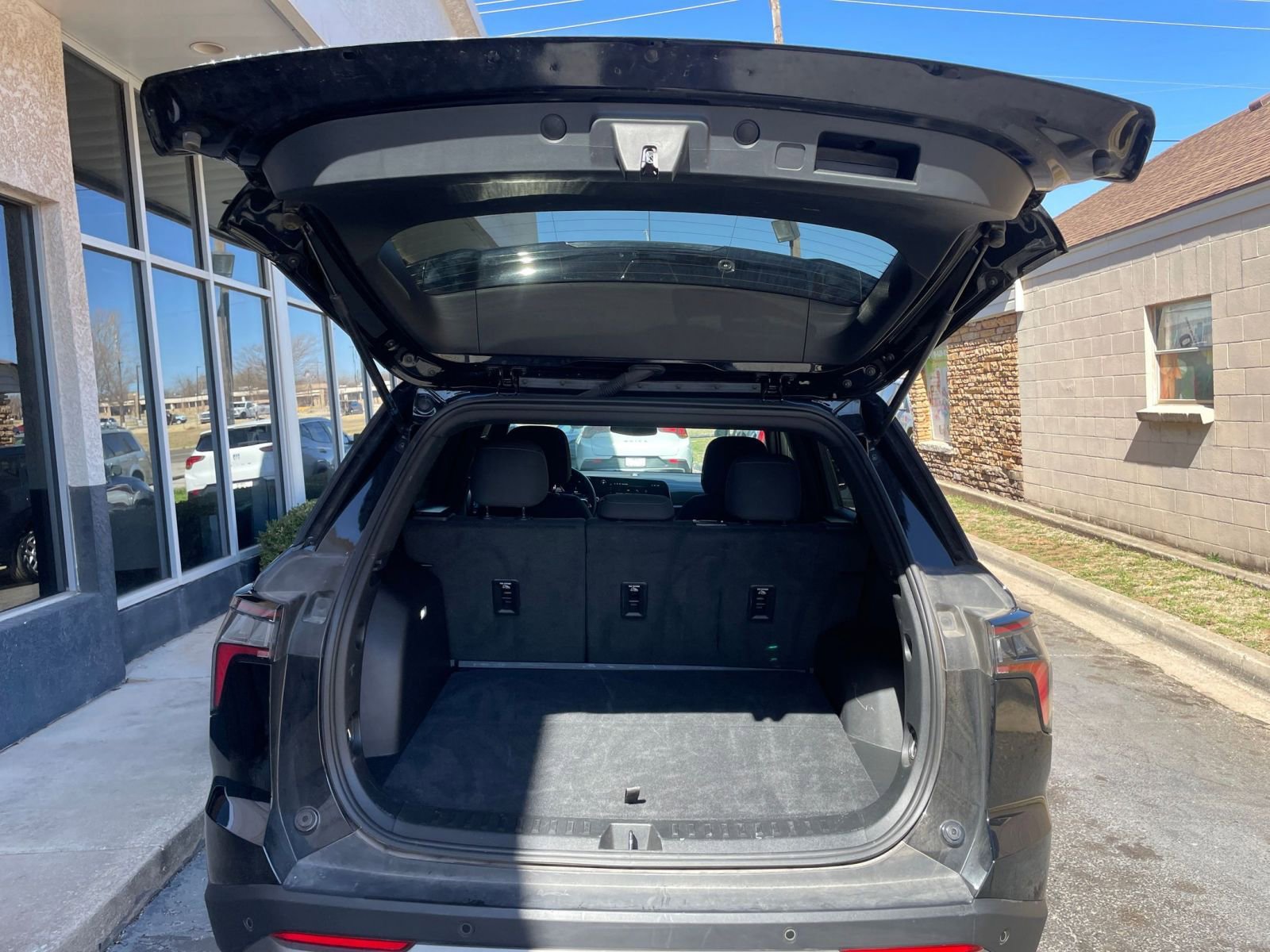 Thumbnail: 2025 Chevrolet Equinox - 31