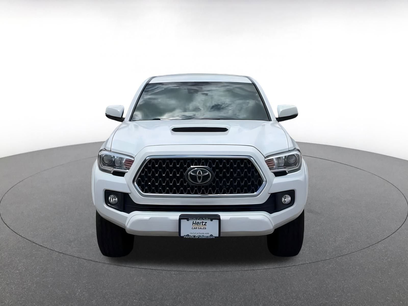 Thumbnail: 2019 Toyota Tacoma - 5