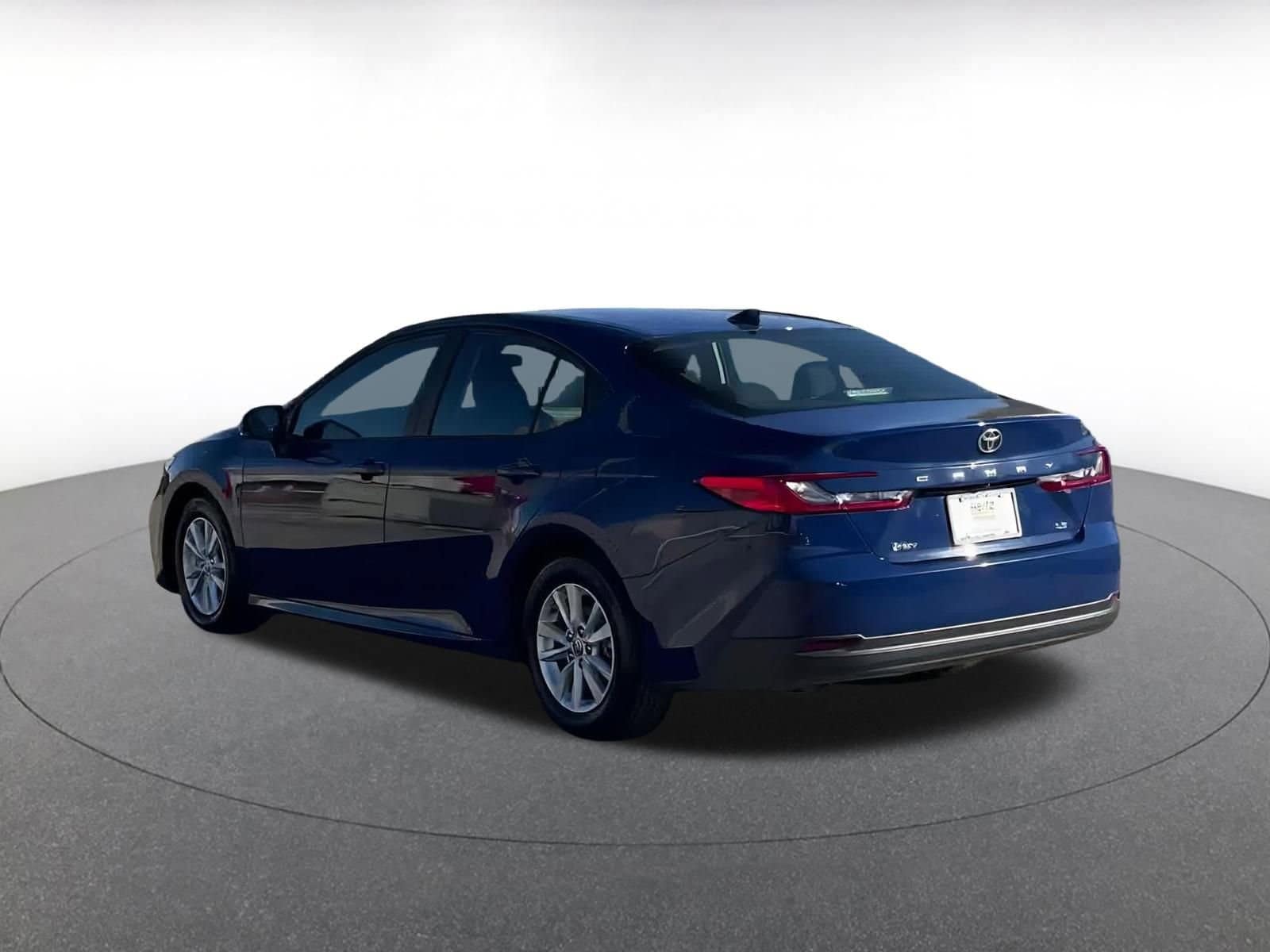 Thumbnail: 2025 Toyota Camry - 10