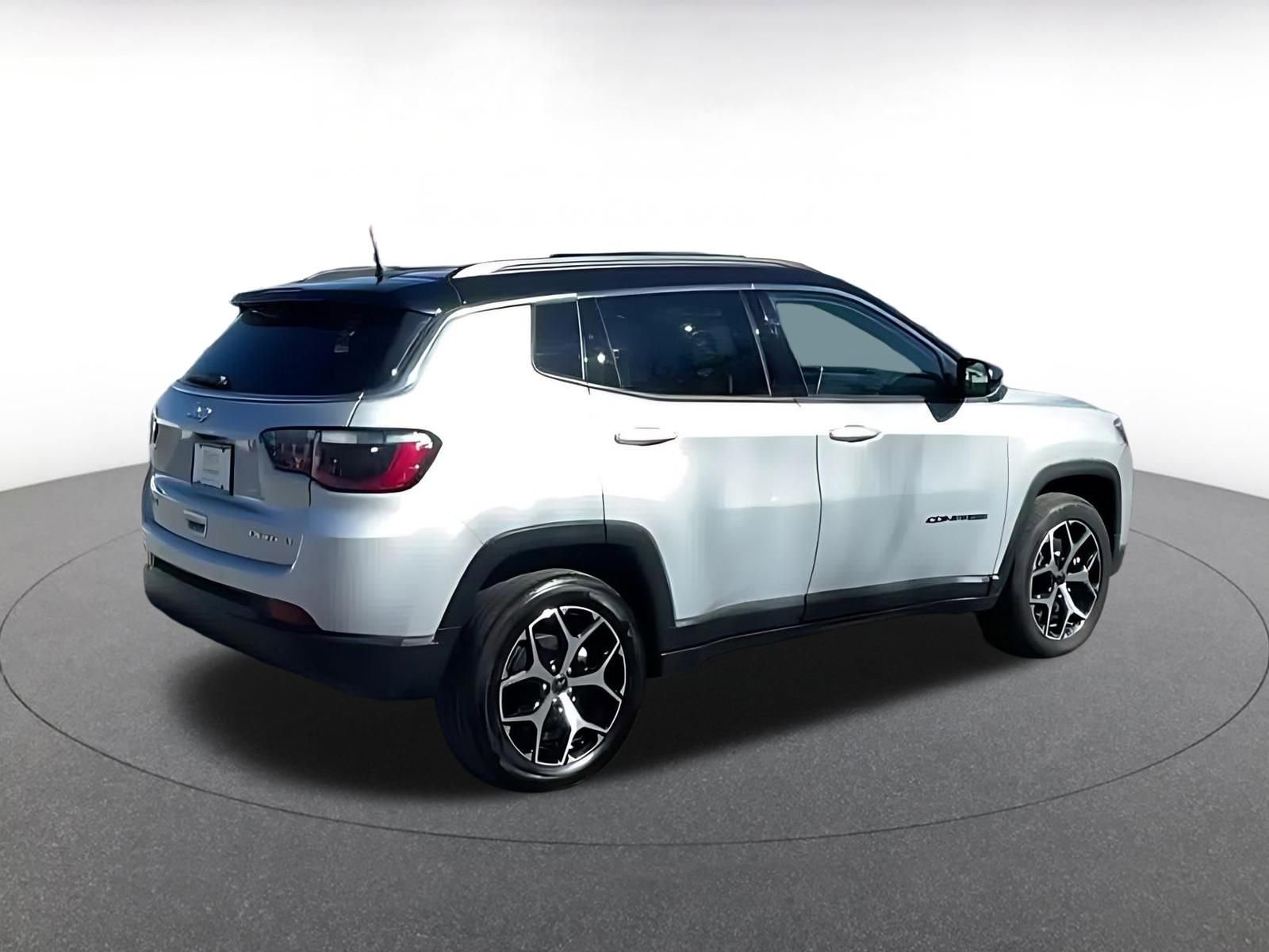 Thumbnail: 2025 Jeep Compass - 14