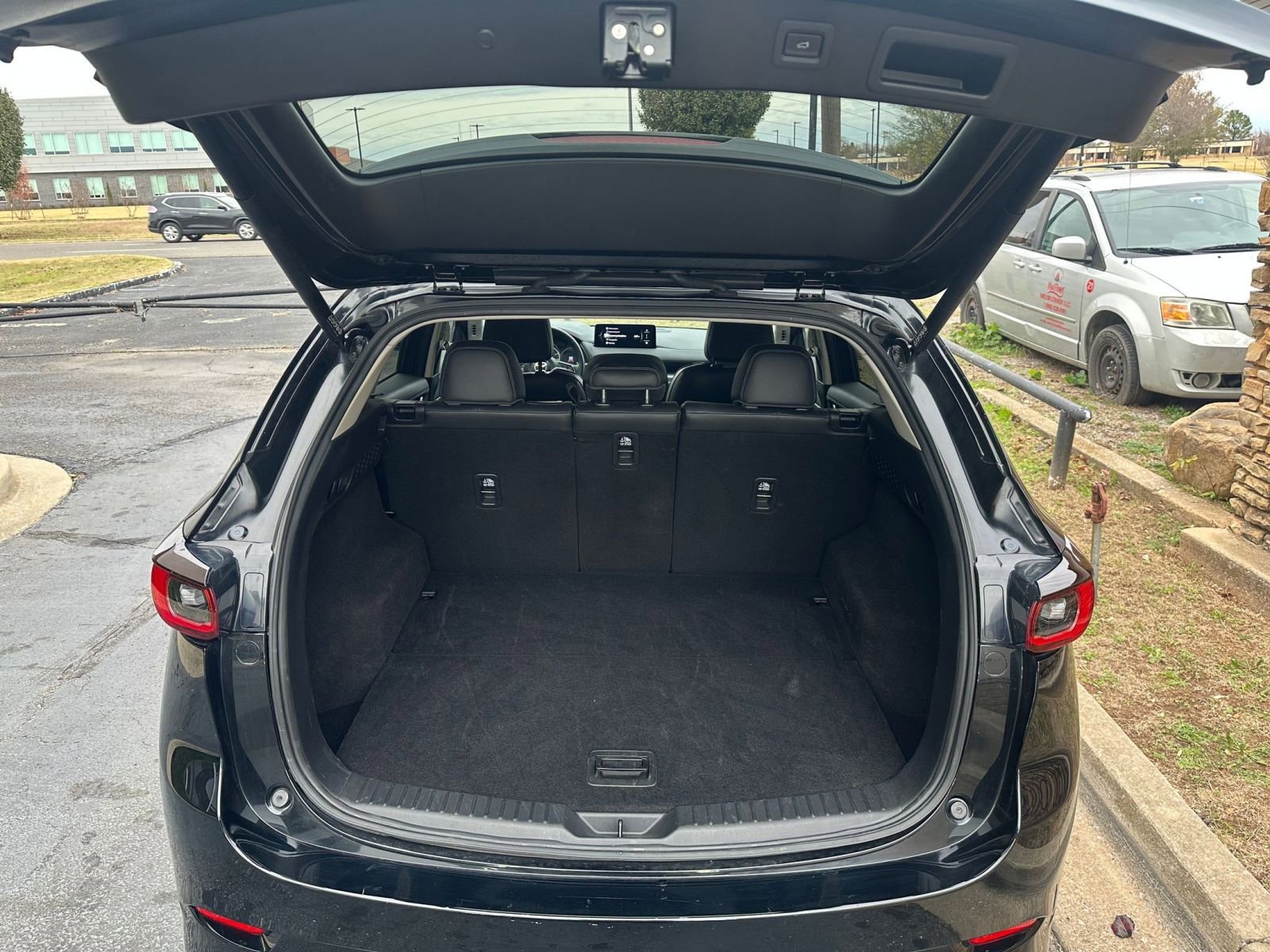 Thumbnail: 2025 Mazda CX-5 - 32