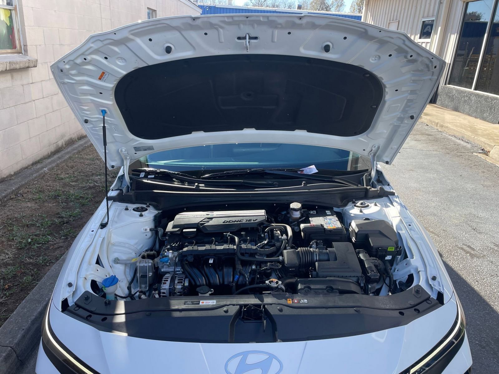 Thumbnail: 2025 Hyundai Elantra - 31