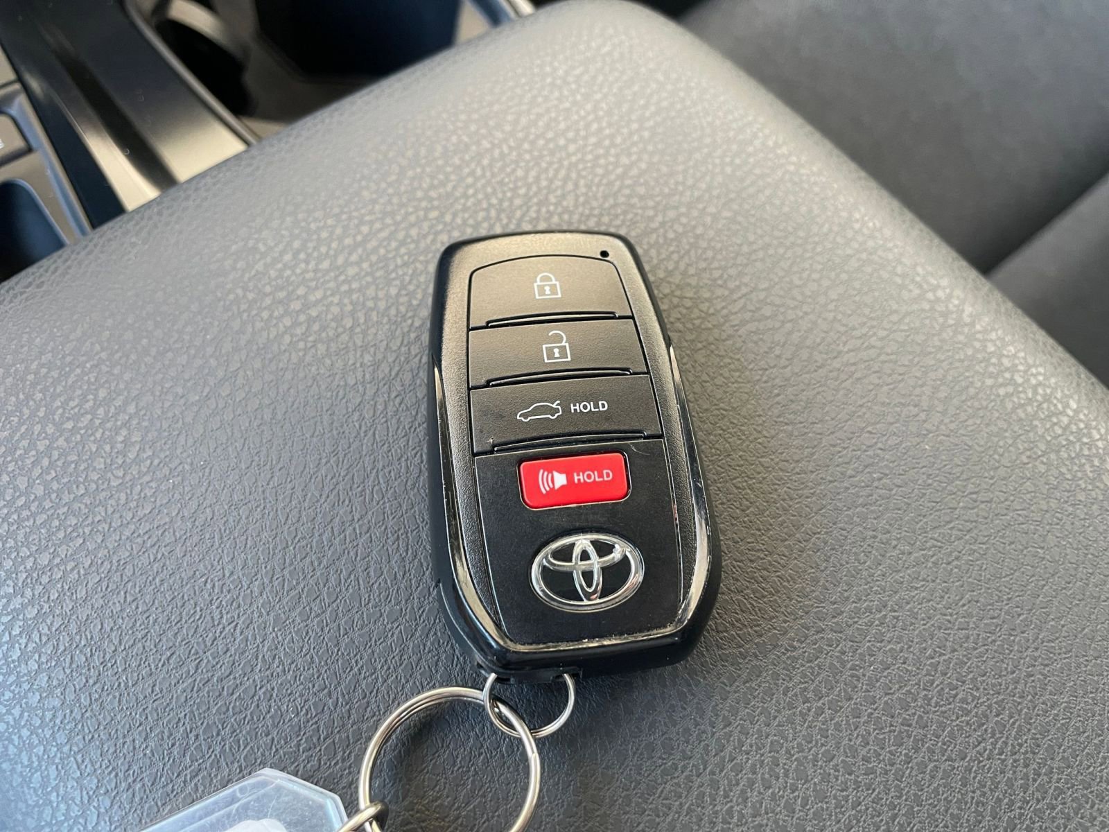 Thumbnail: 2025 Toyota Camry - 22