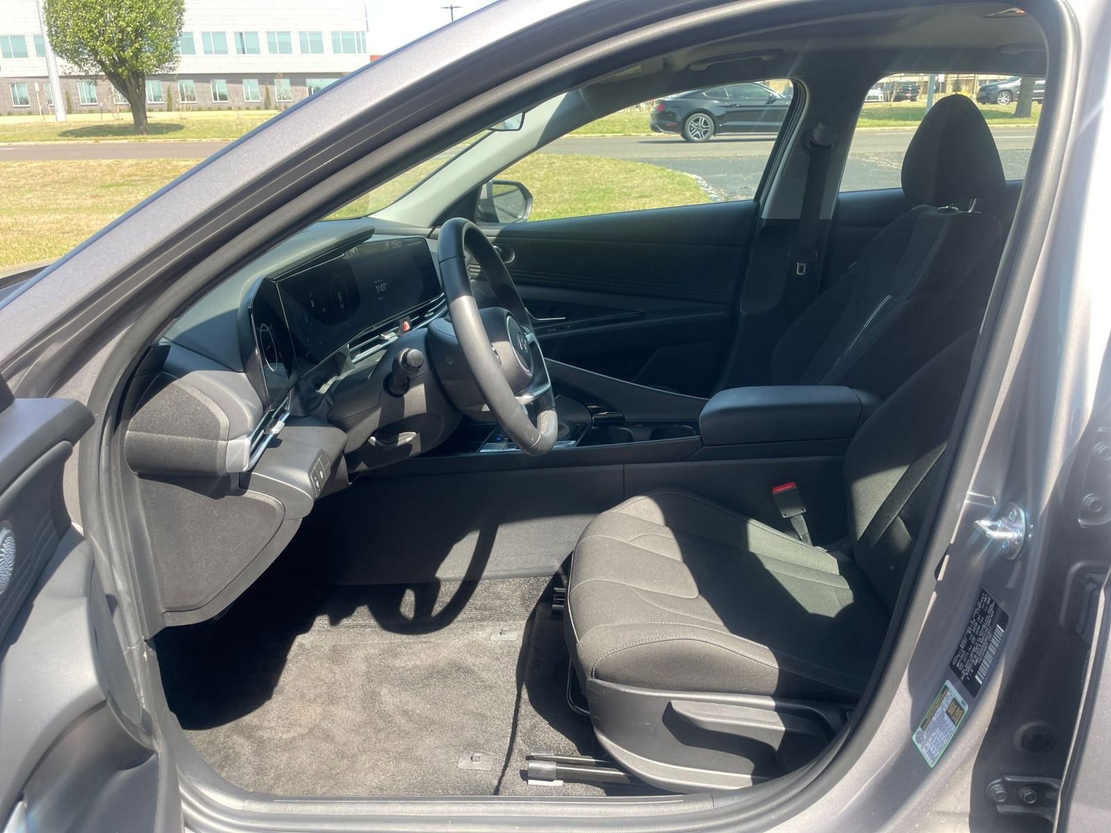 Thumbnail: 2025 Hyundai Elantra - 27