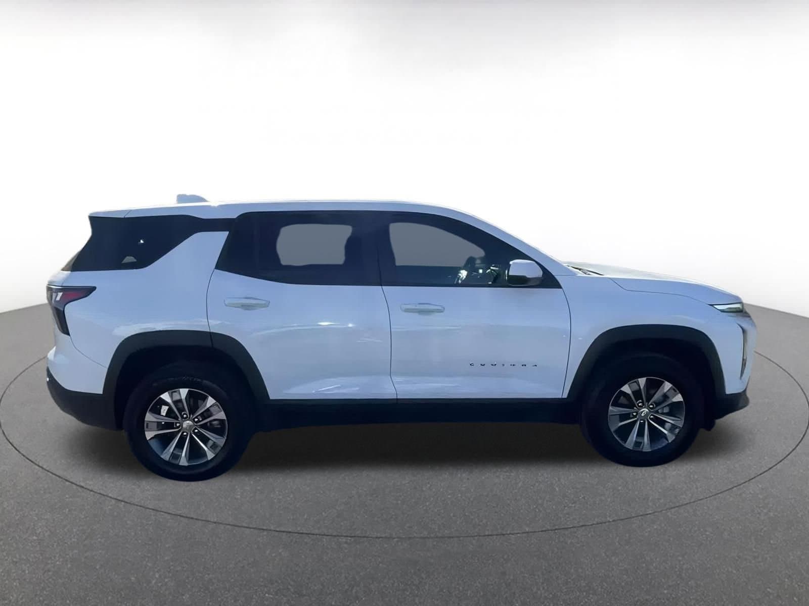 Thumbnail: 2025 Chevrolet Equinox - 16